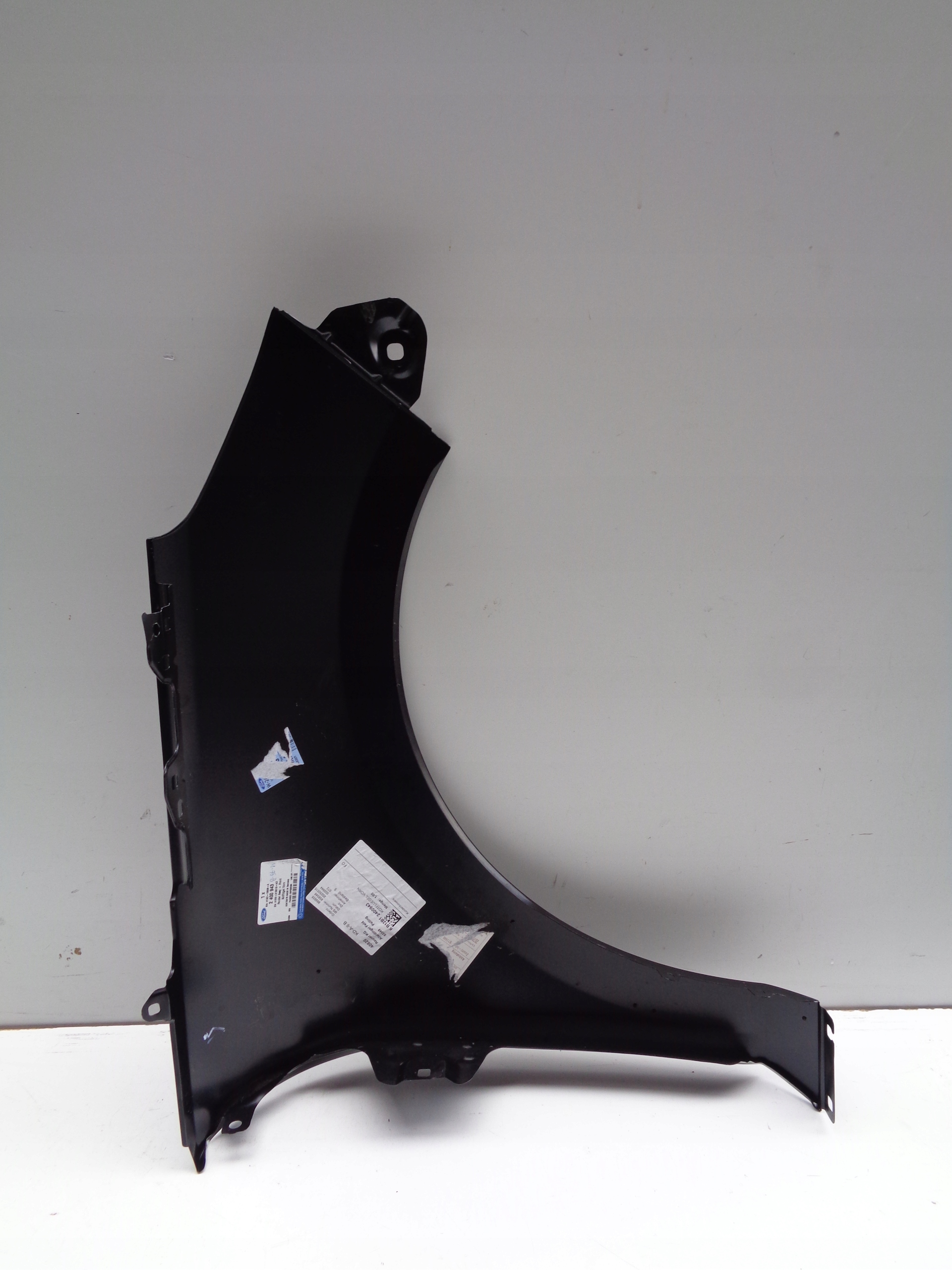 //new// fender left front FORD FIESTA MK8 17- NR 47638
