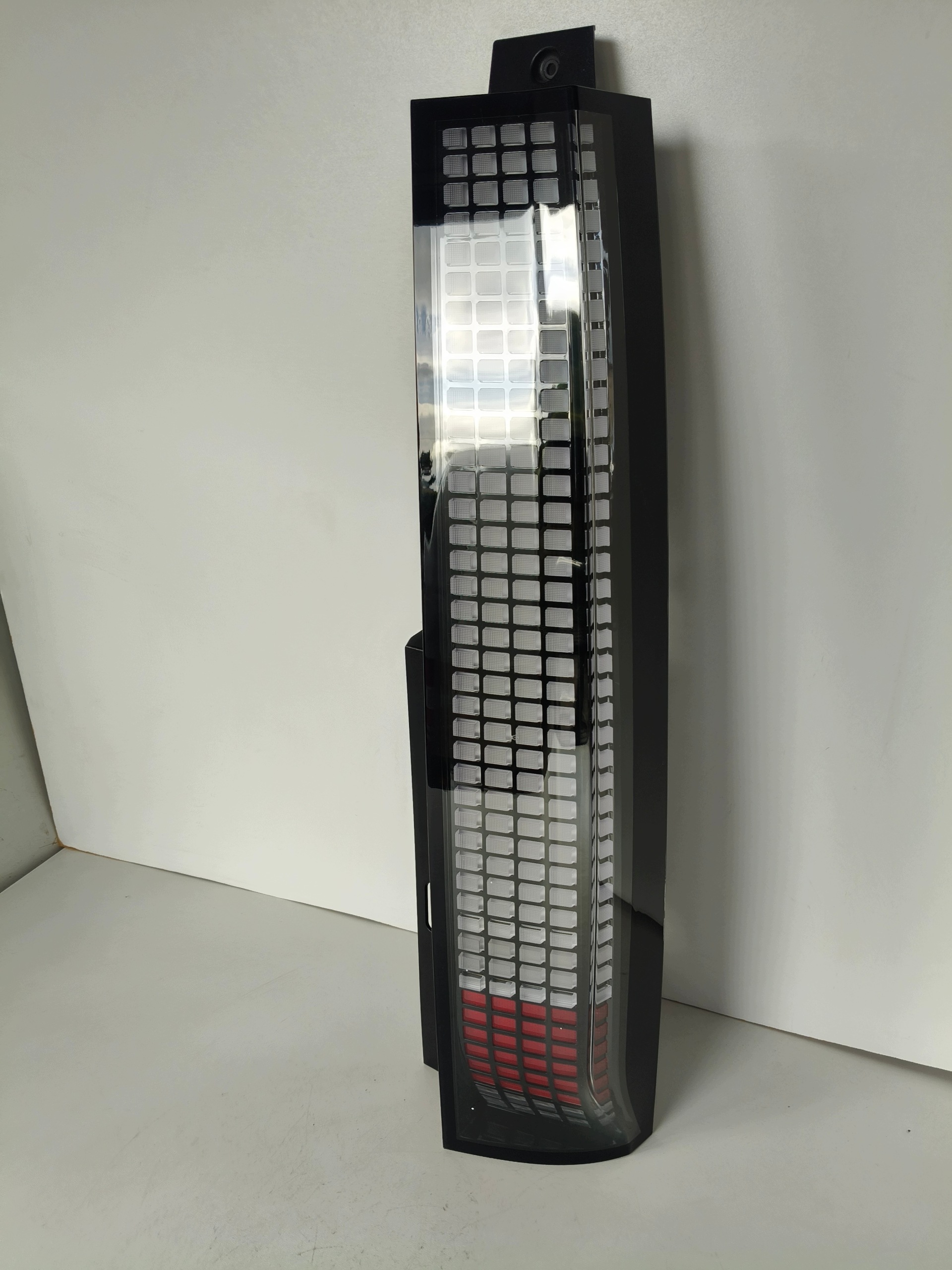 light right rear HYUNDAI STARIA 22- LED T54