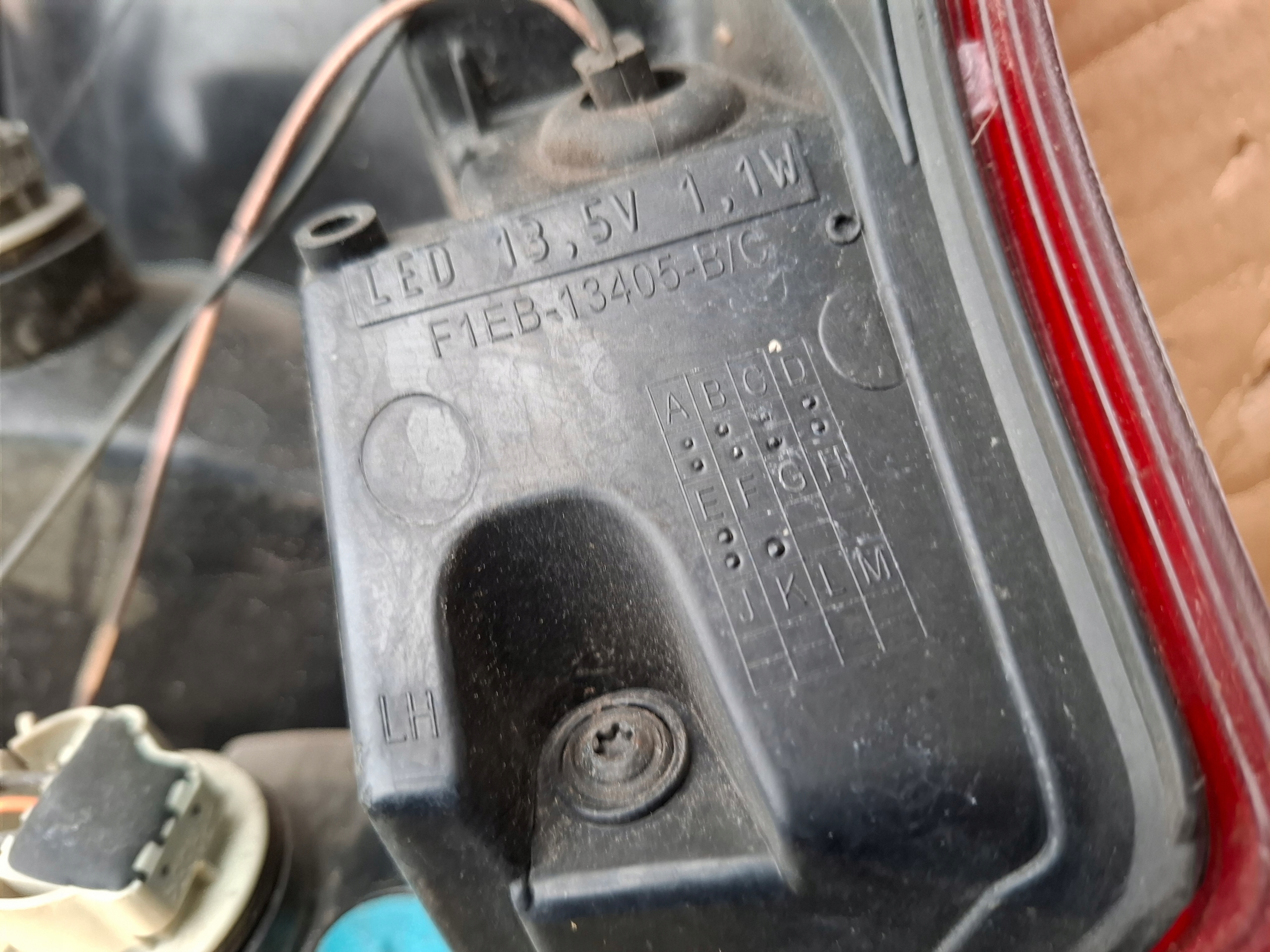 FORD FOCUS MK3 LIFT HB 14- light left rear part left rear original