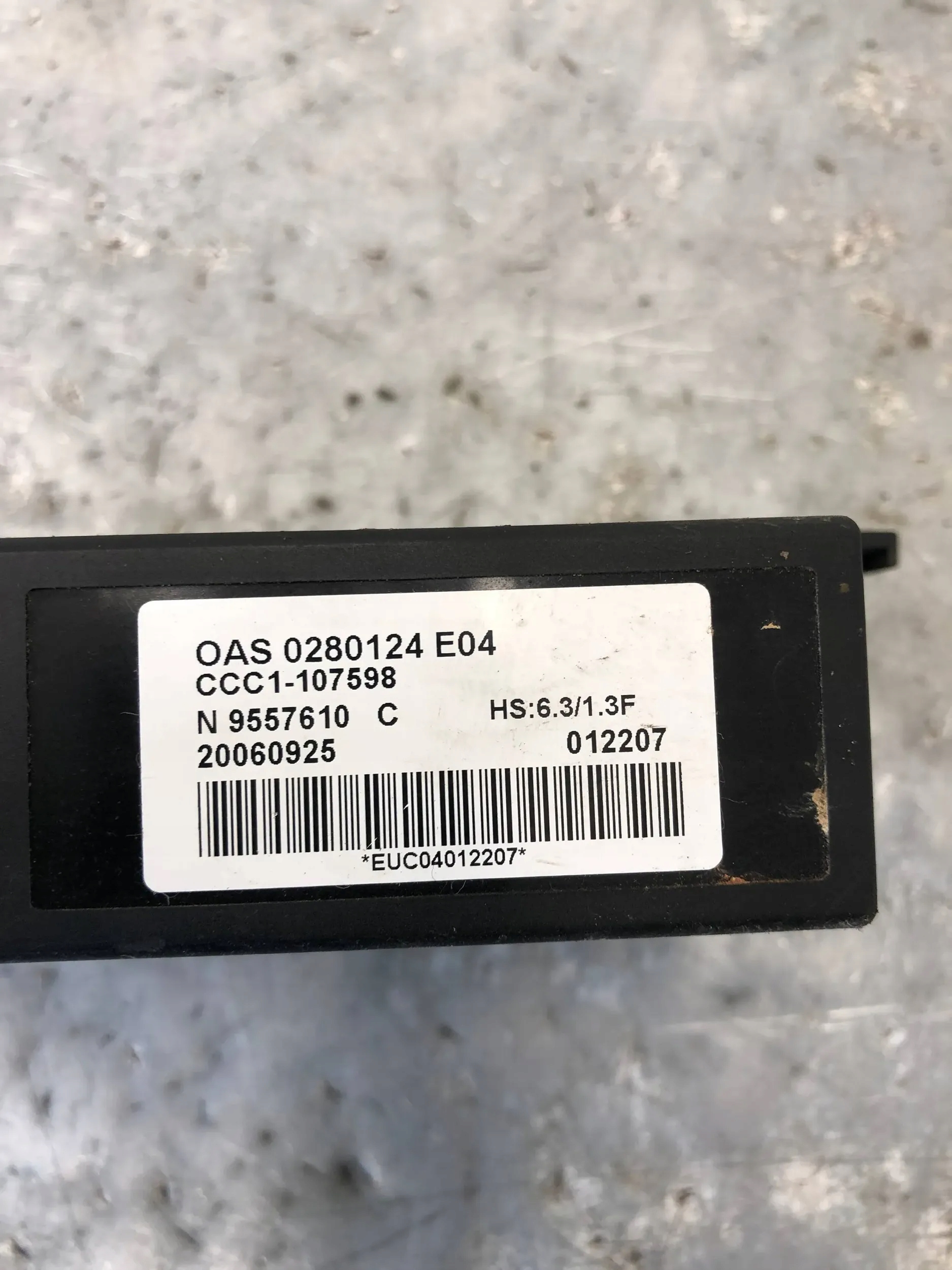 module control unit roofs MITSUBISHI COLT VI CABRIO 9557610