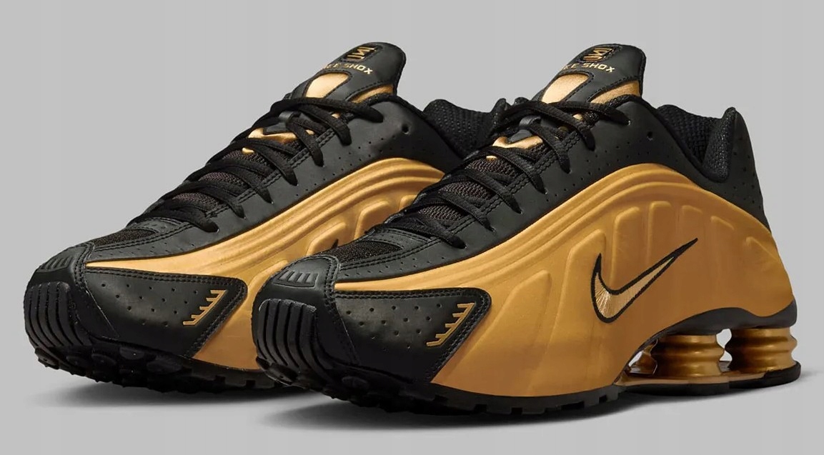 Boty Nike Shox R4 HQ1988-700 sportovní tenisky 42