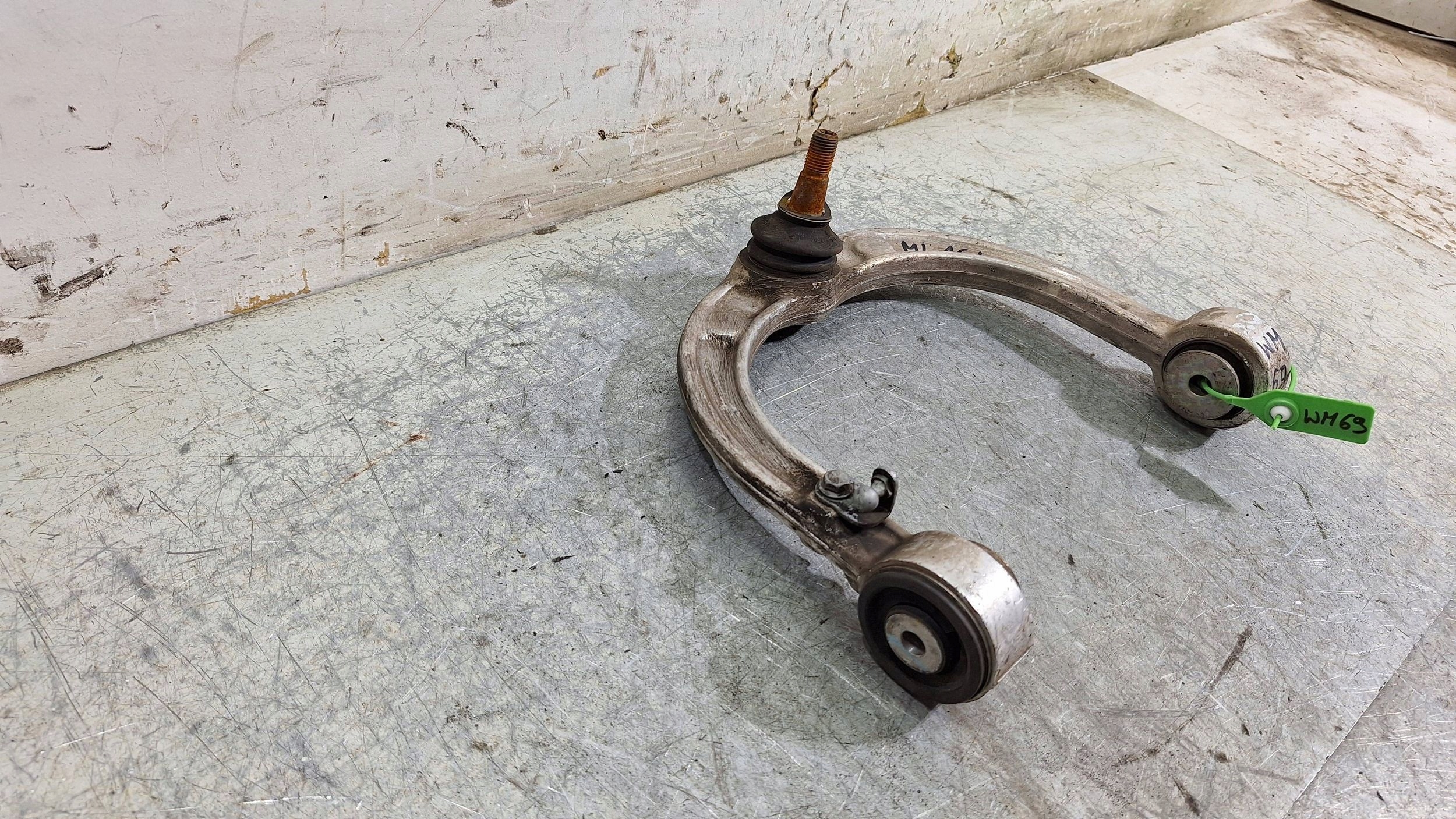 arm left front 2513302500 MERCEDES ML W164 GL X164 R W251