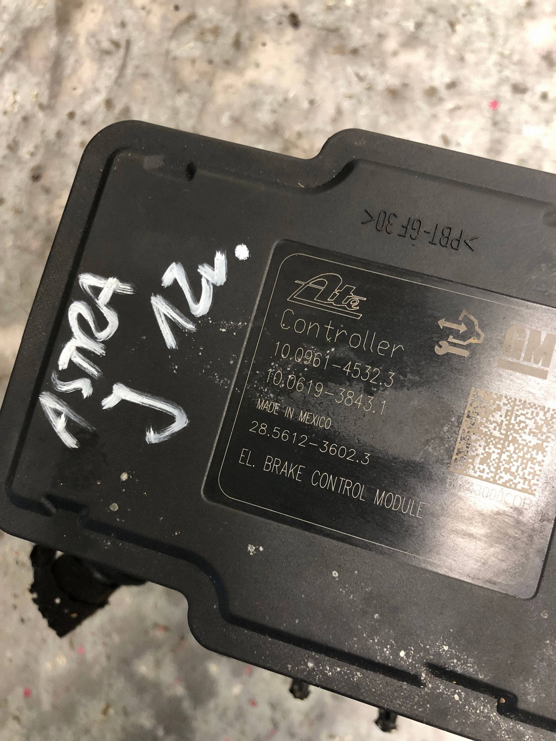 pump ABS OPEL ASTRA J 13379599
