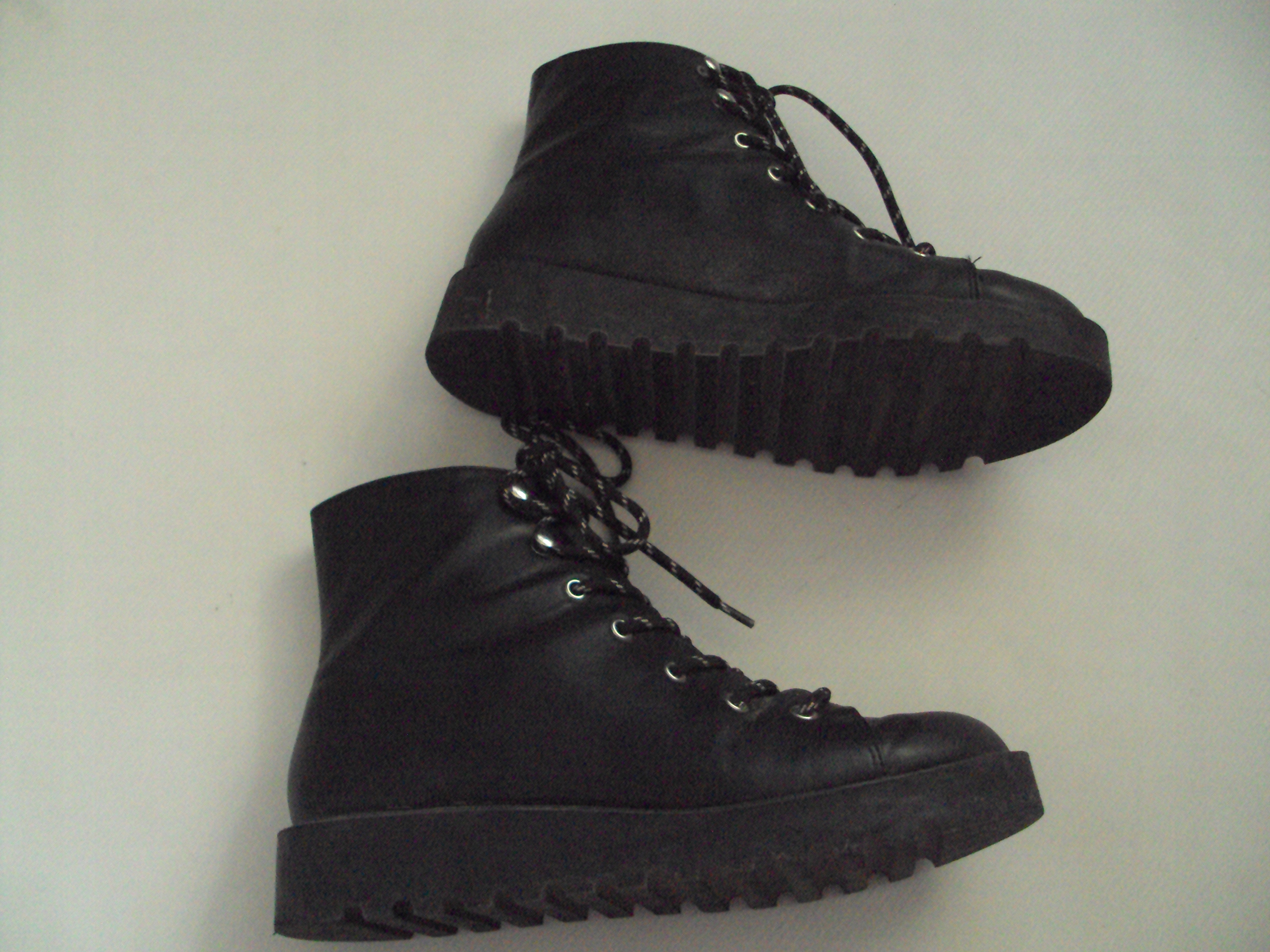 CZARNE trzewiki glany traperki botki H&M r.40 Rozmiar 40