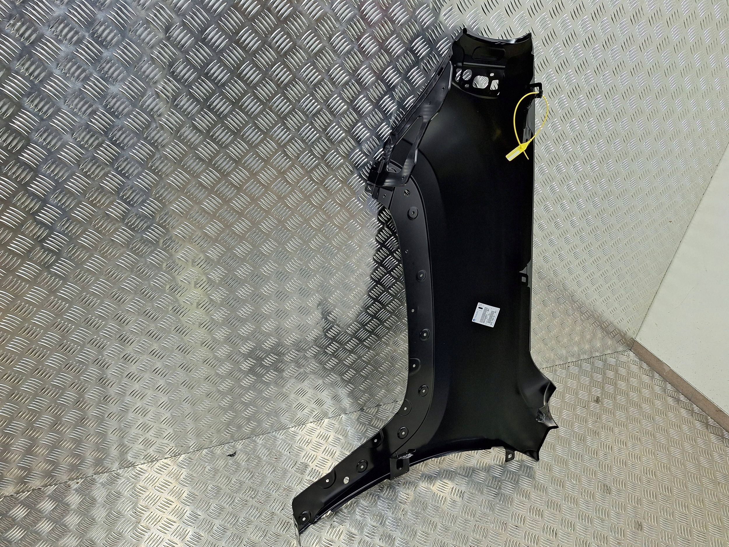fender front right JEEP RENEGADE 14- 68307086AA