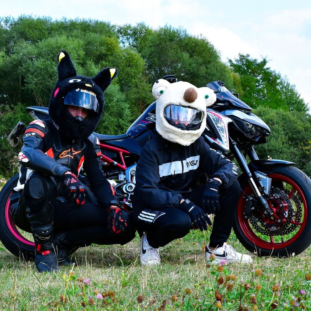 CZAPKOKASK, NAKŁADKA NA KASK MOTOCYKLOWY COVER Kolor beżowy