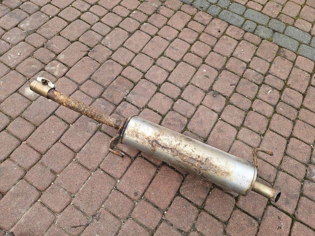 pipe exhaust pipe tlumik exhaust 1.4 Opel Corsa E 13263395
