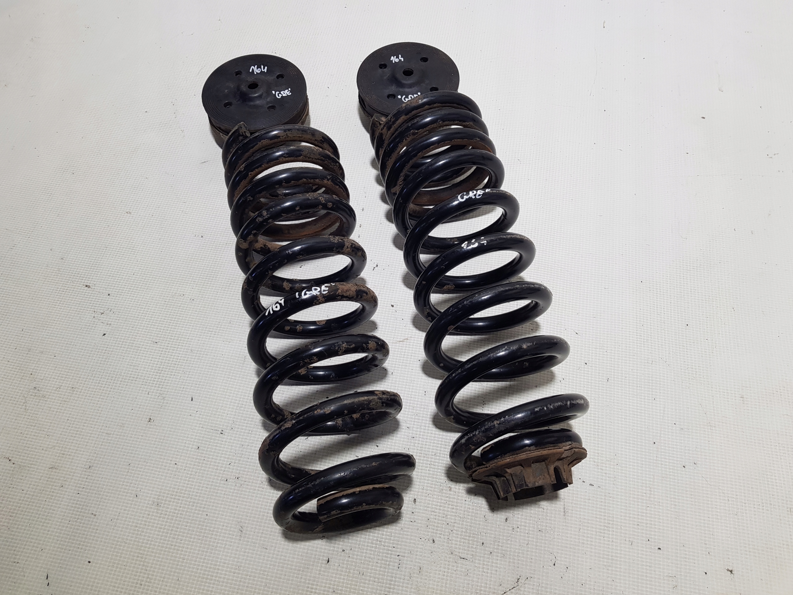 spring rear part left right MERCEDES ML W164 GL X164
