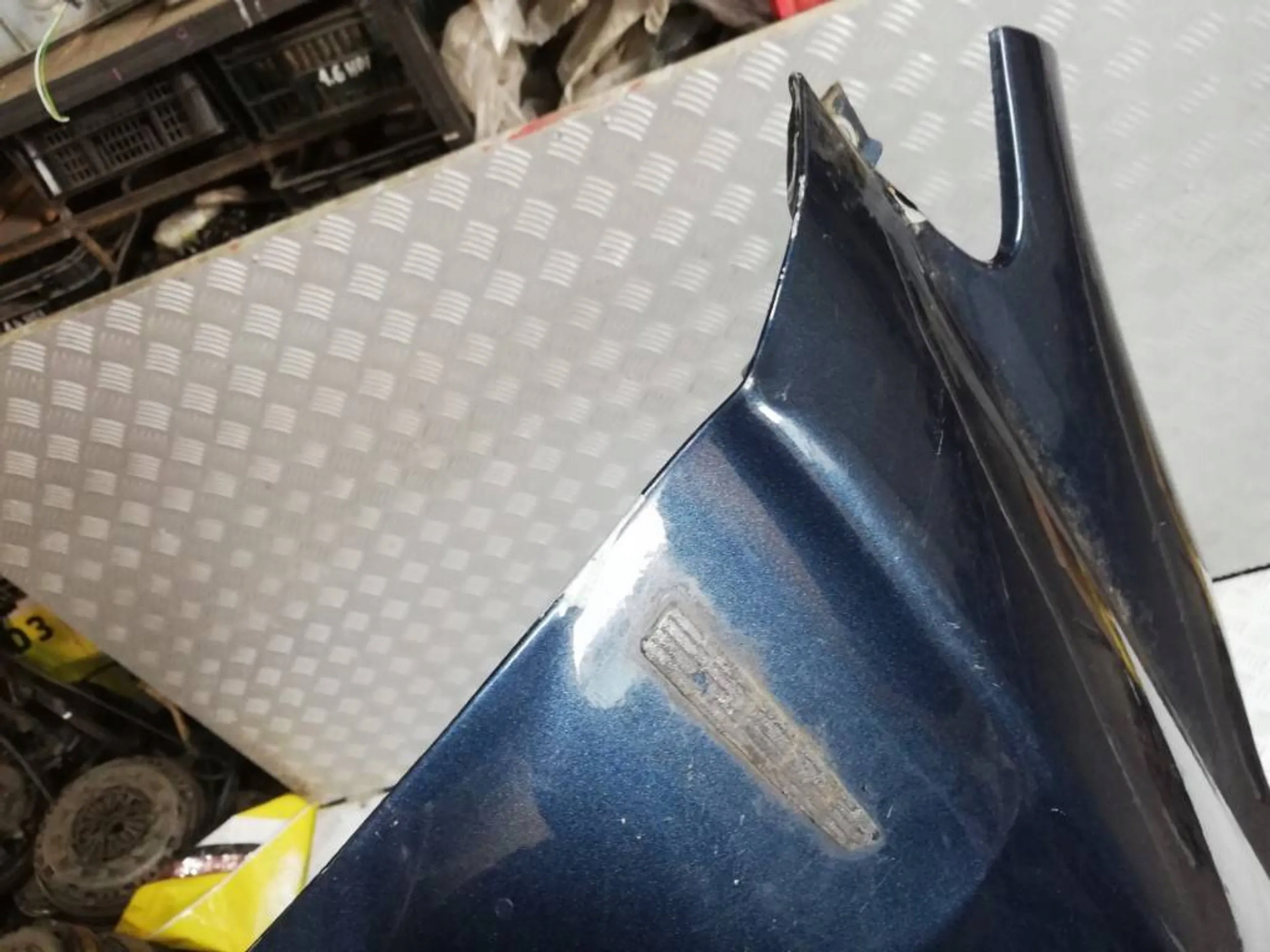 BŁOTNIK PRAWY PRZEDNI PRZÓD CITROEN C4 II B7 Numer katalogowy części FRE20219