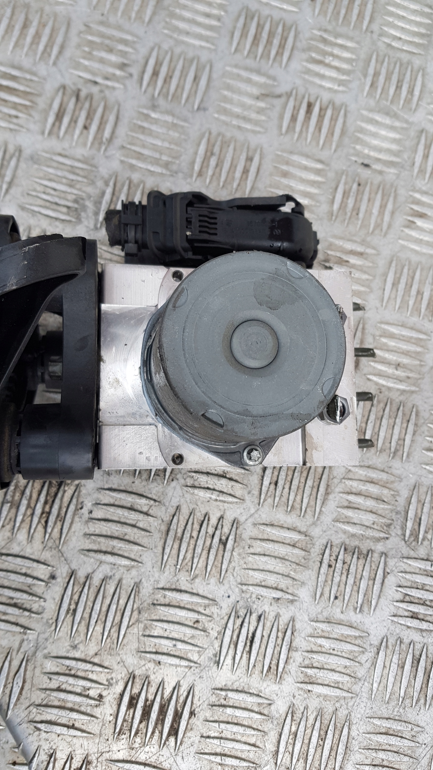 MERCEDES W212 pump control unit ABS 0265236369 0265236369