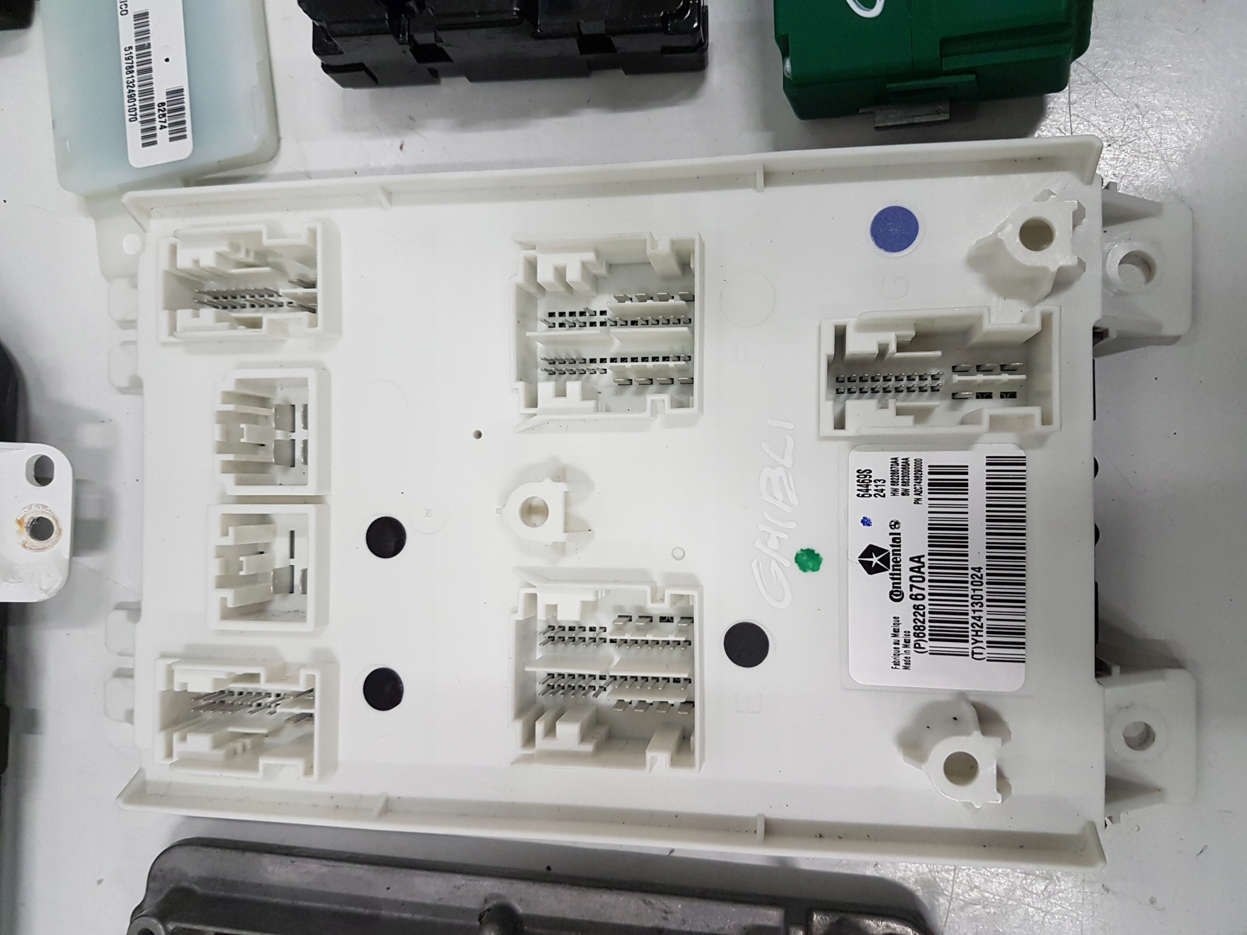 ZESTAW STARTOWY KOMPUTER MASERATI GHIBLI 3.0 B SQ4 Numer katalogowy części 670007174 GHIBLI