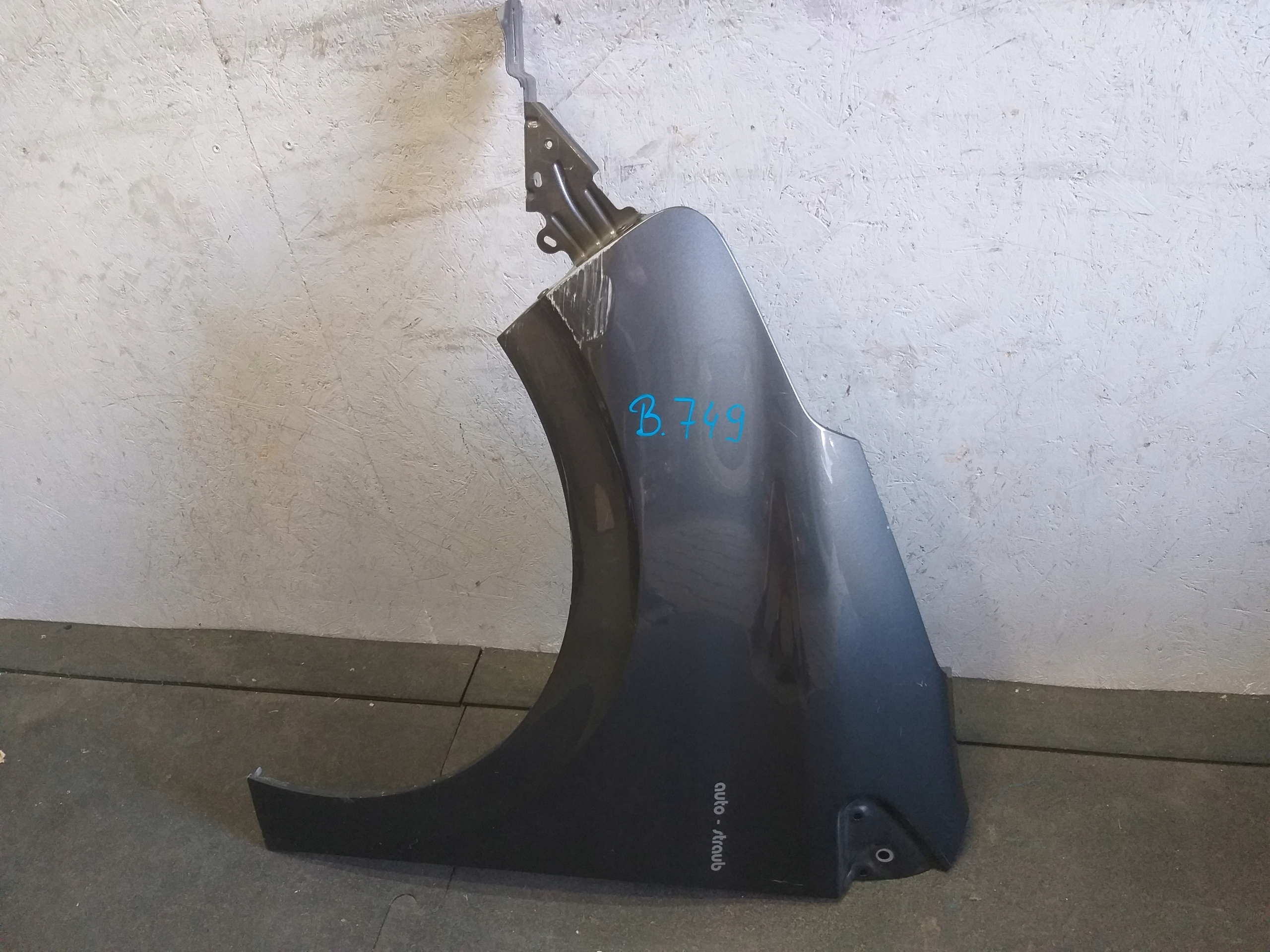FENDER FRONT LEFT PEUGEOT 208