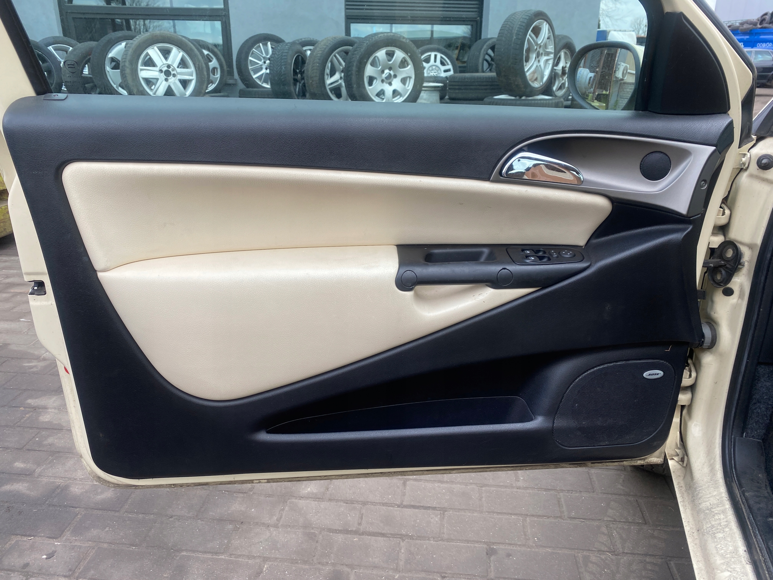 Lancia Ypsilon 03-09 upholstery upholstery side side right left KOMPLET