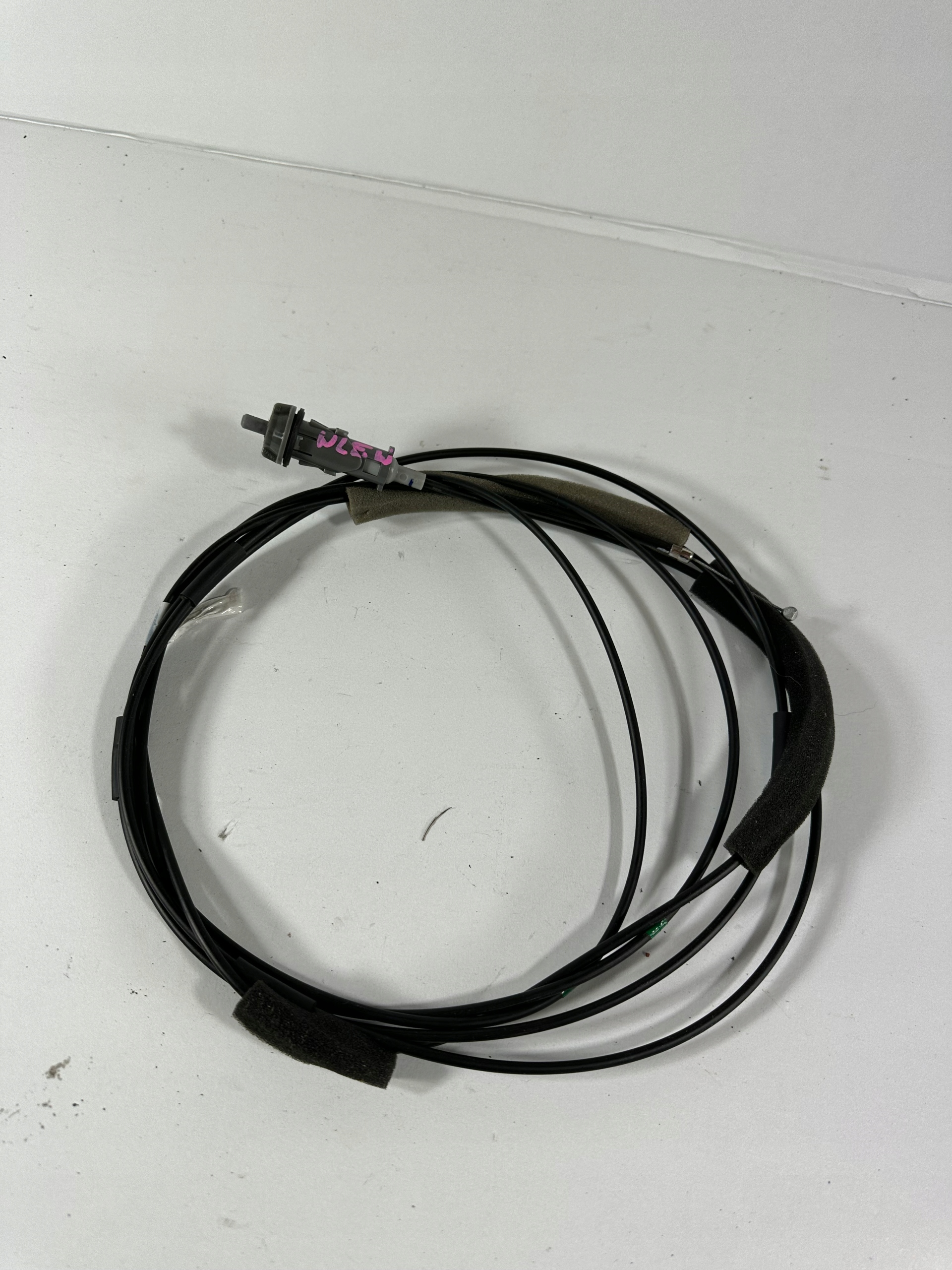 RAV4 V LINKA OTWIERANIA WLEWU