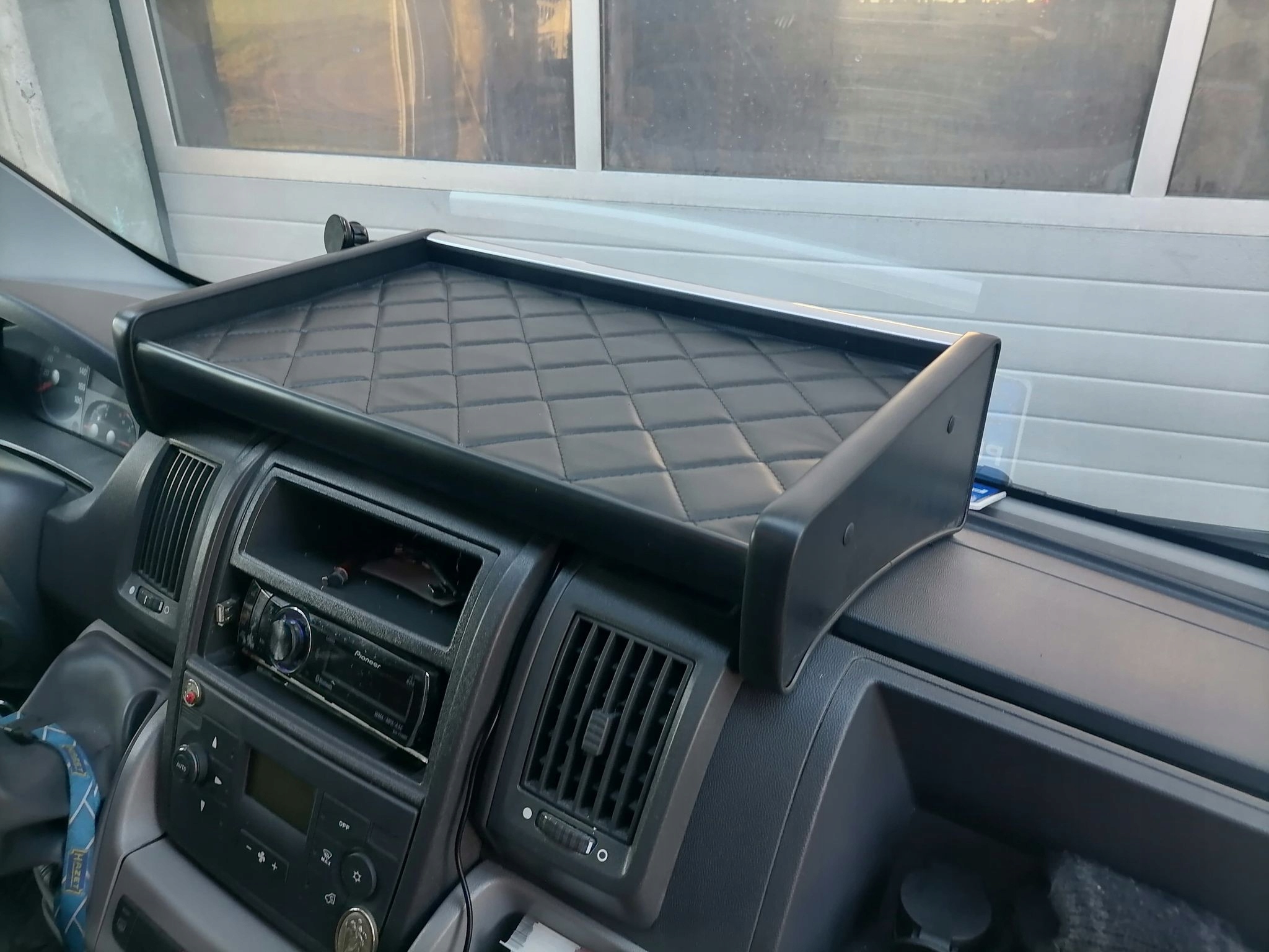 Półka środkowa BUS DUCATO JUMPER BOXER od 2006 r. Producent części Inny