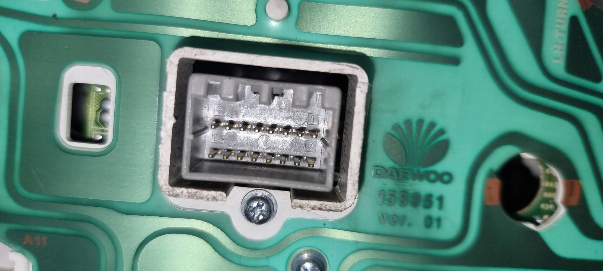 dials clock 96498321 DAEWOO TACUMA