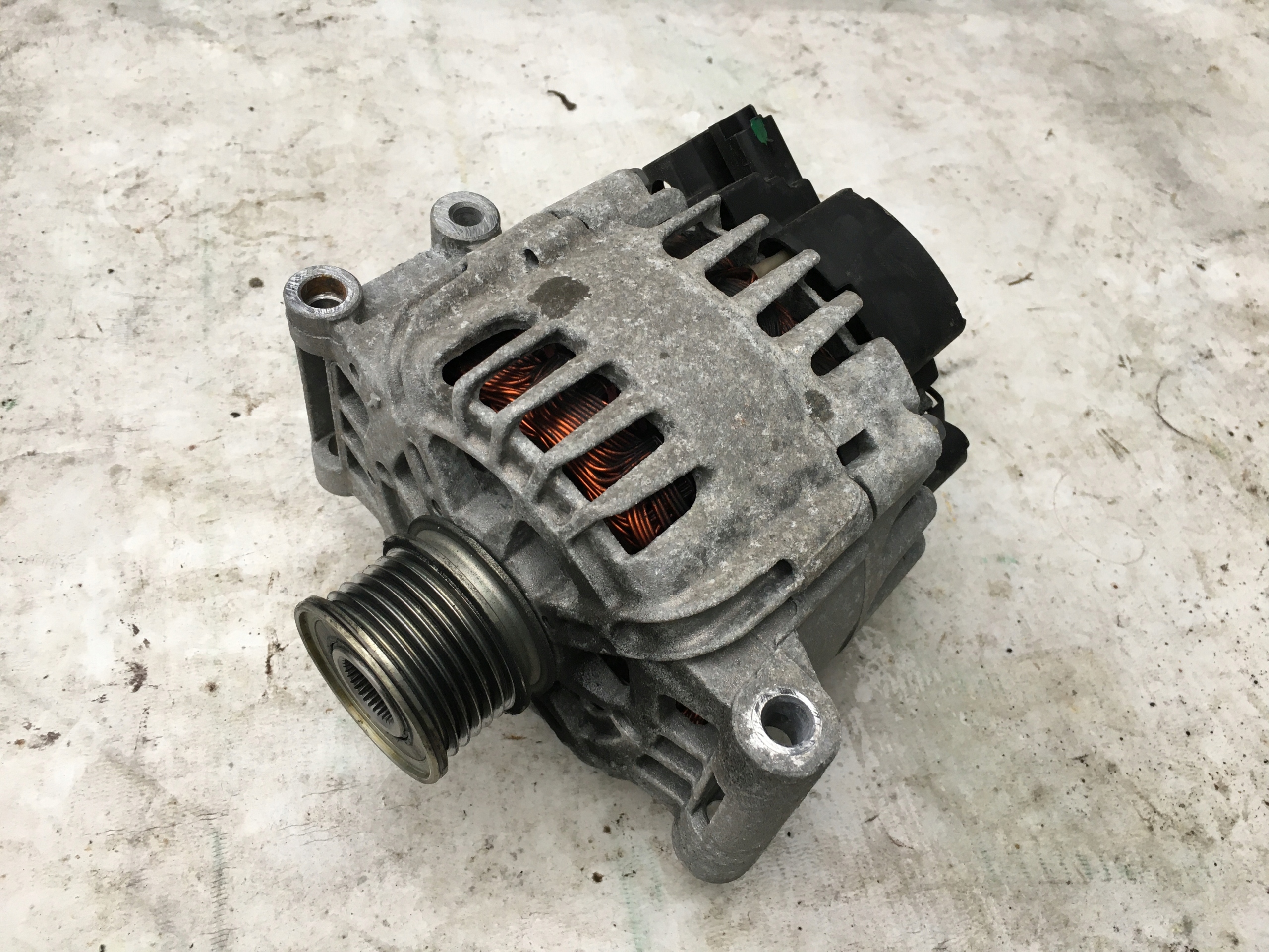 ГЕНЕРАТОР CITROEN PEUGEOT 1.6 VTI V761548480