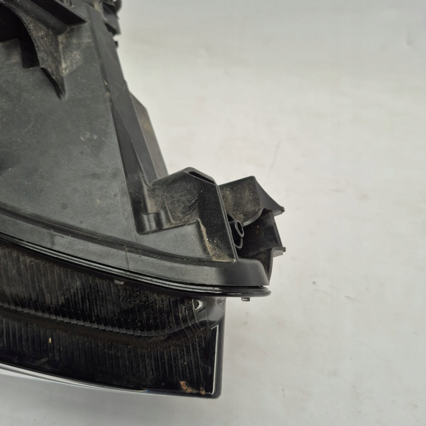 CUPRA BORN 10F 21- light right front front FULL LED 10F941008H