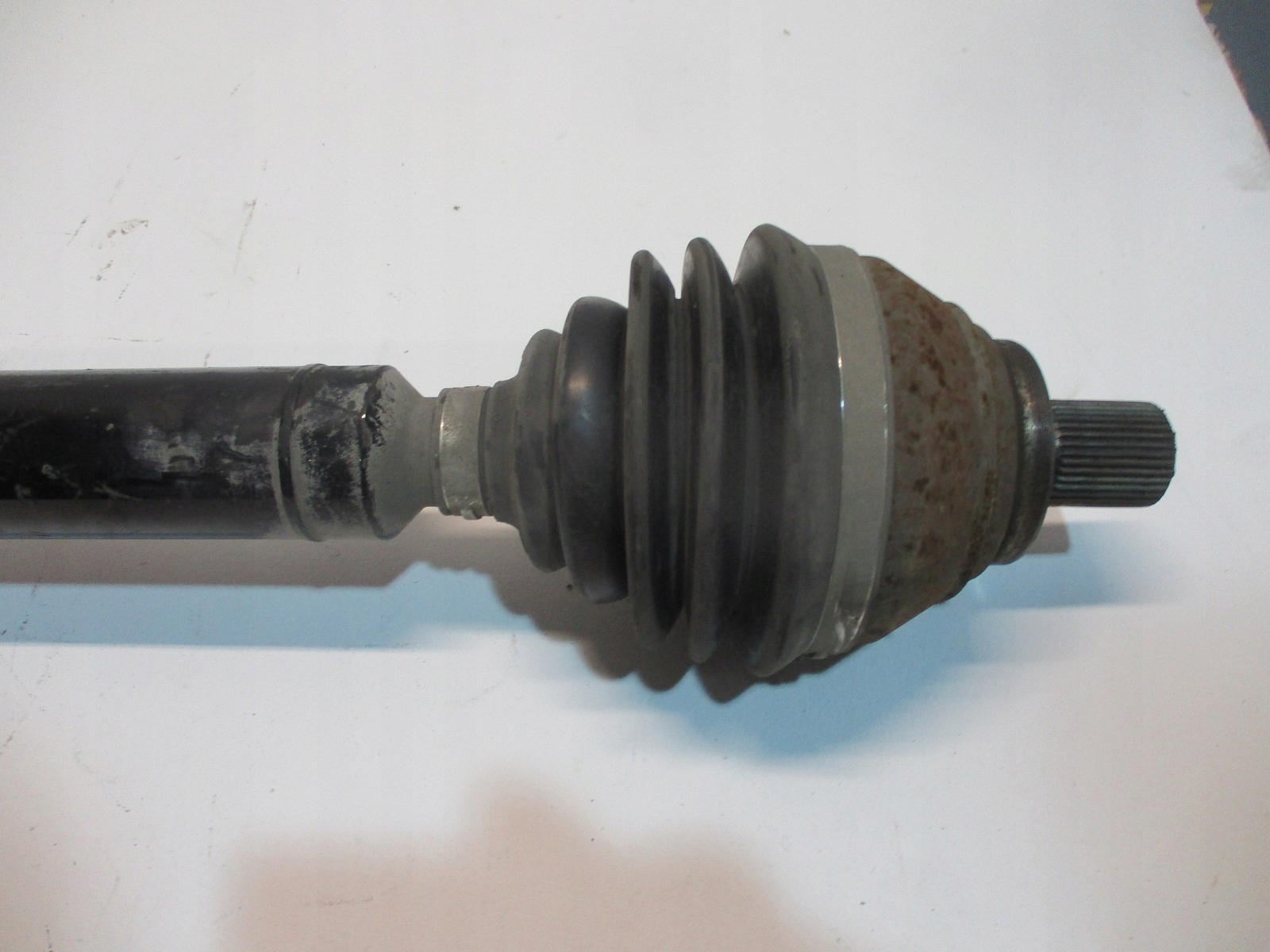 semi-axis AUDI Q3 8U0 2,0TDI 5N0407766K left
