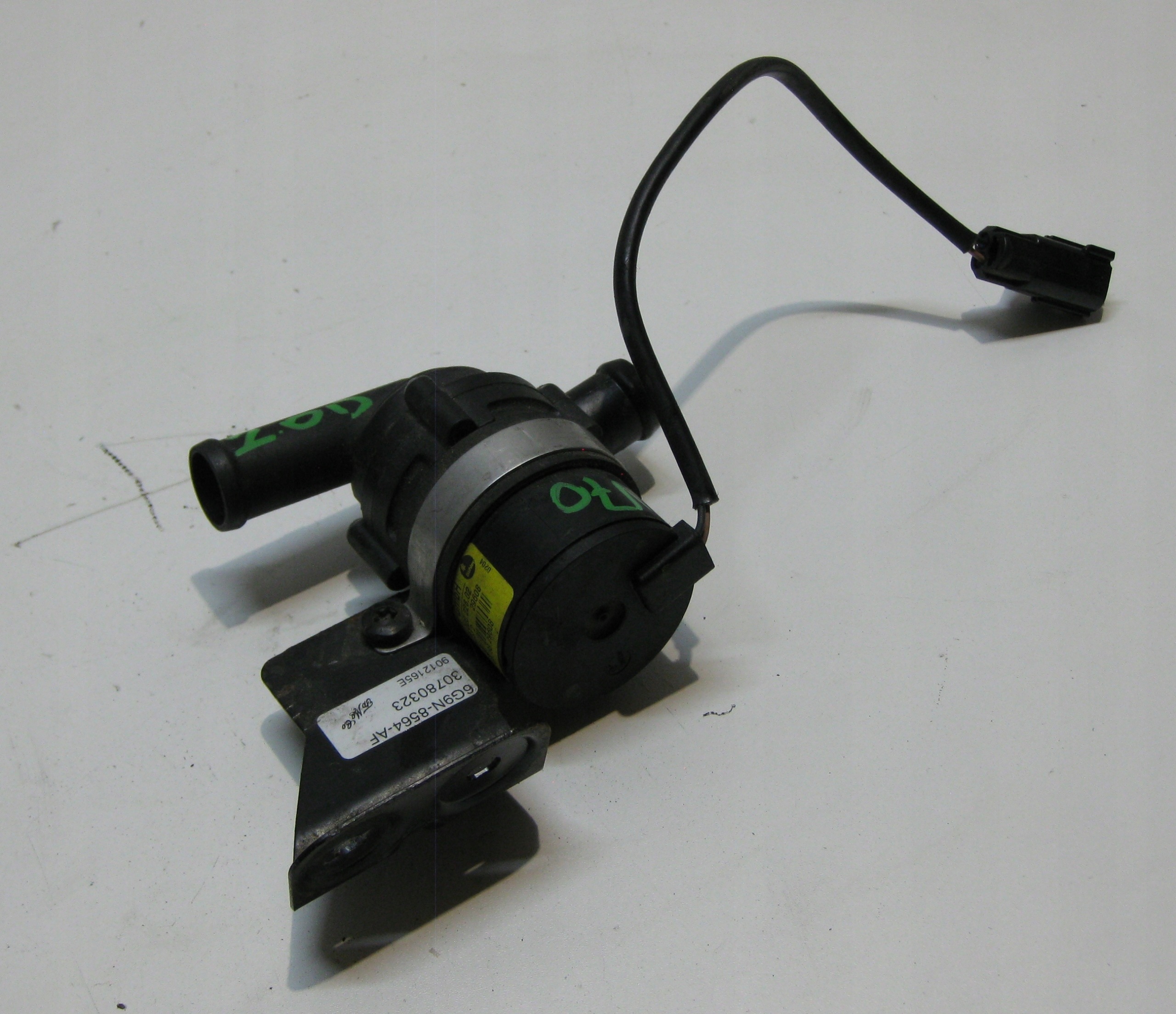 VOLVO V70 2.0 D 09R water pump electrical supplementary 6G9N-8564-AF