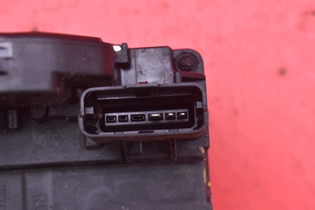 lock door right front front EU NISSAN QASHQAI 1 and J10 06-10