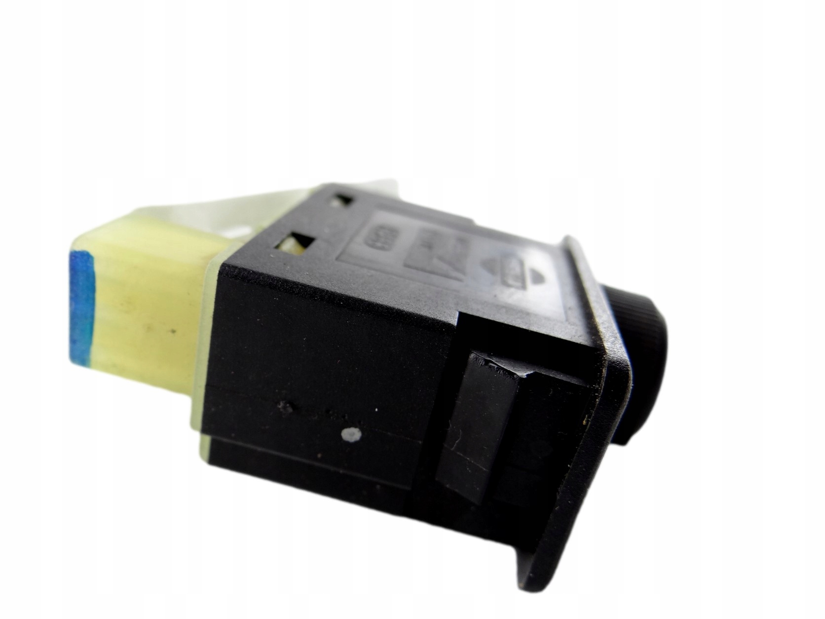 switch control of the lights NISSAN ALMERA 37024A