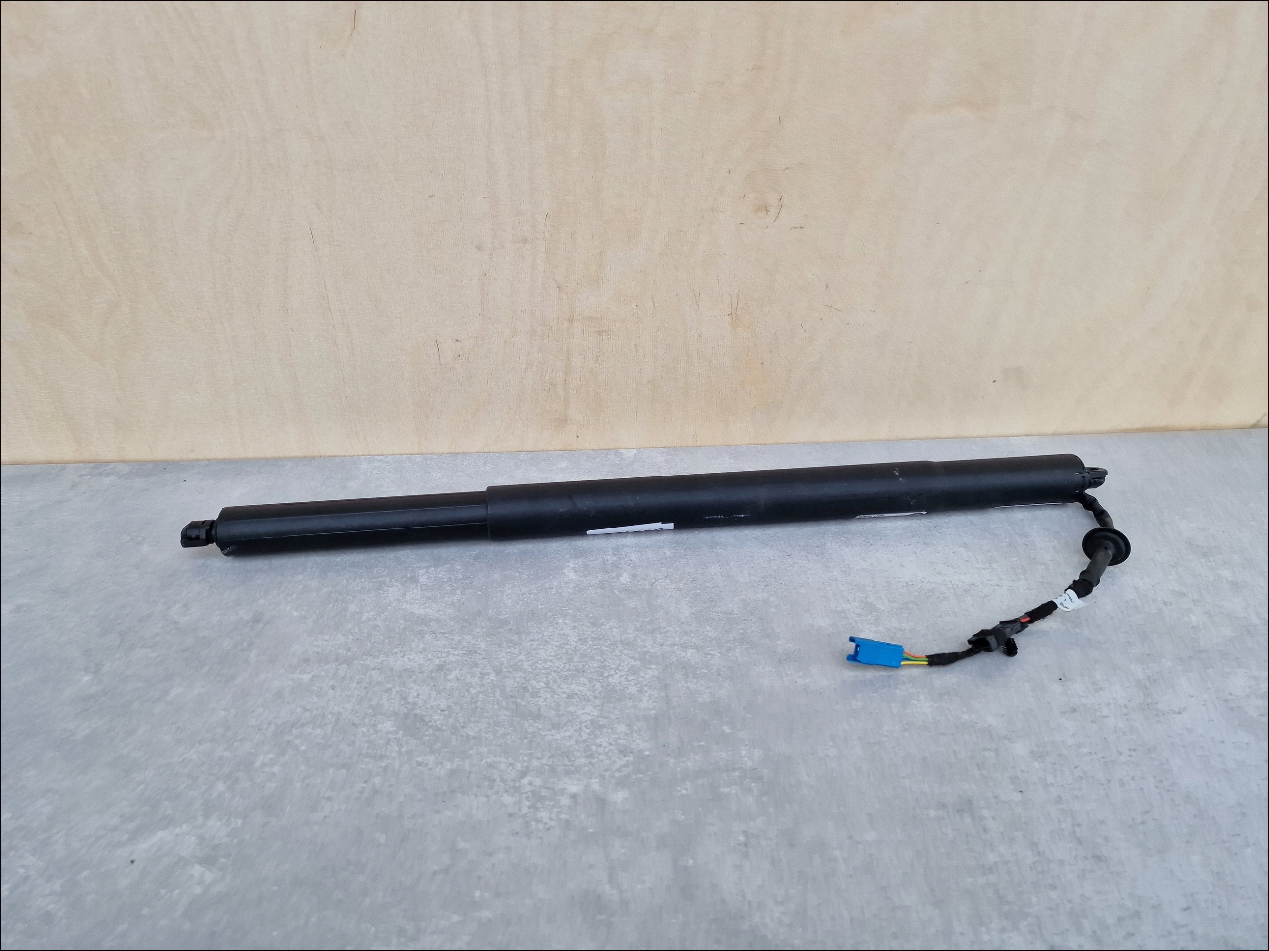 BMW 2 U06 AKTIV damper bonnet telescope electrical E61430-020 K67/088