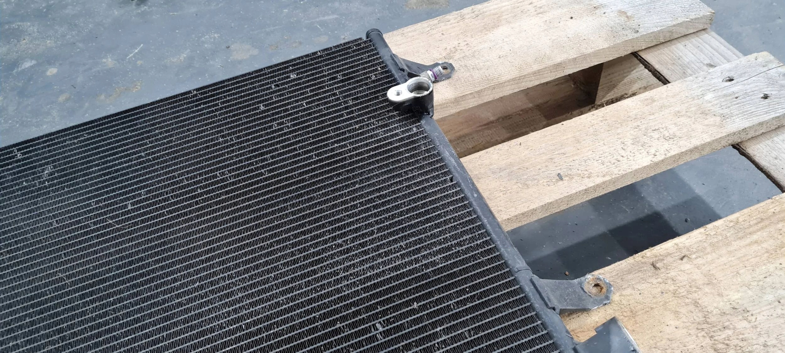 A6 C6 LIFT Radiateur climatisation 4F0260401R