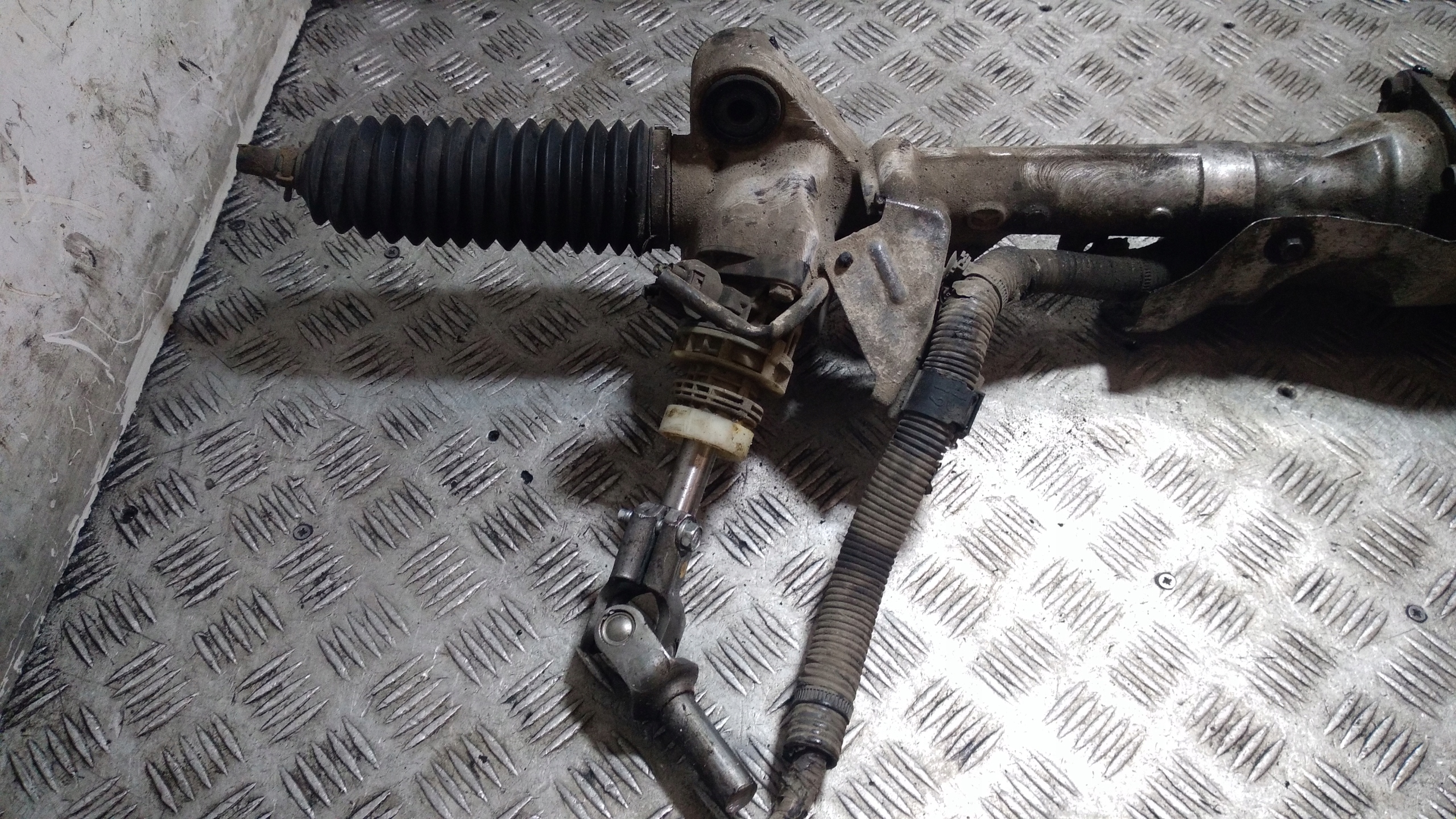 SCATOLA STERZO MAZDA 6 GS1D32960