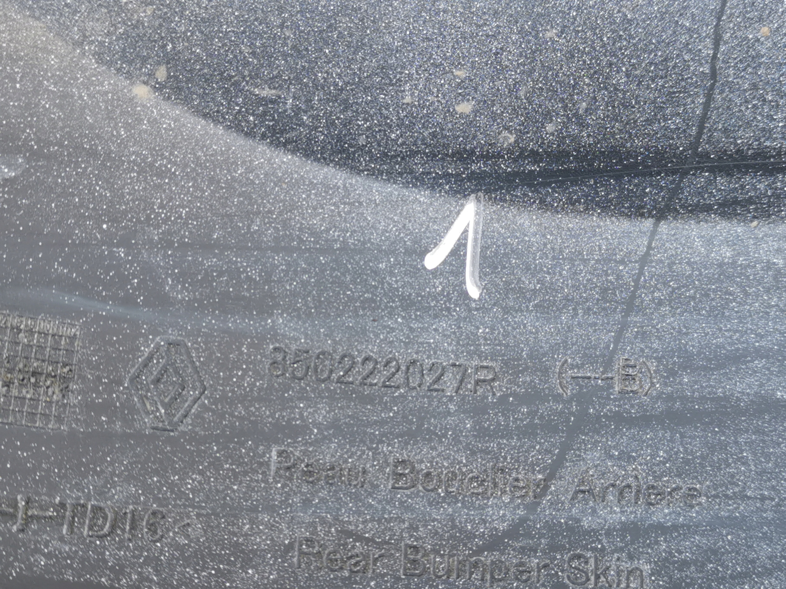 DACIA DUSTER II bumper rear part rear 850222027R pdc