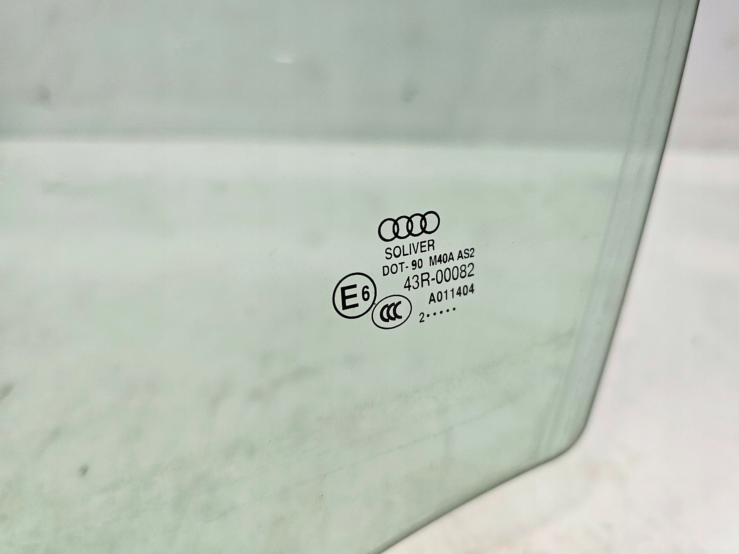 window side door left front AUDI Q3 8U 2012R