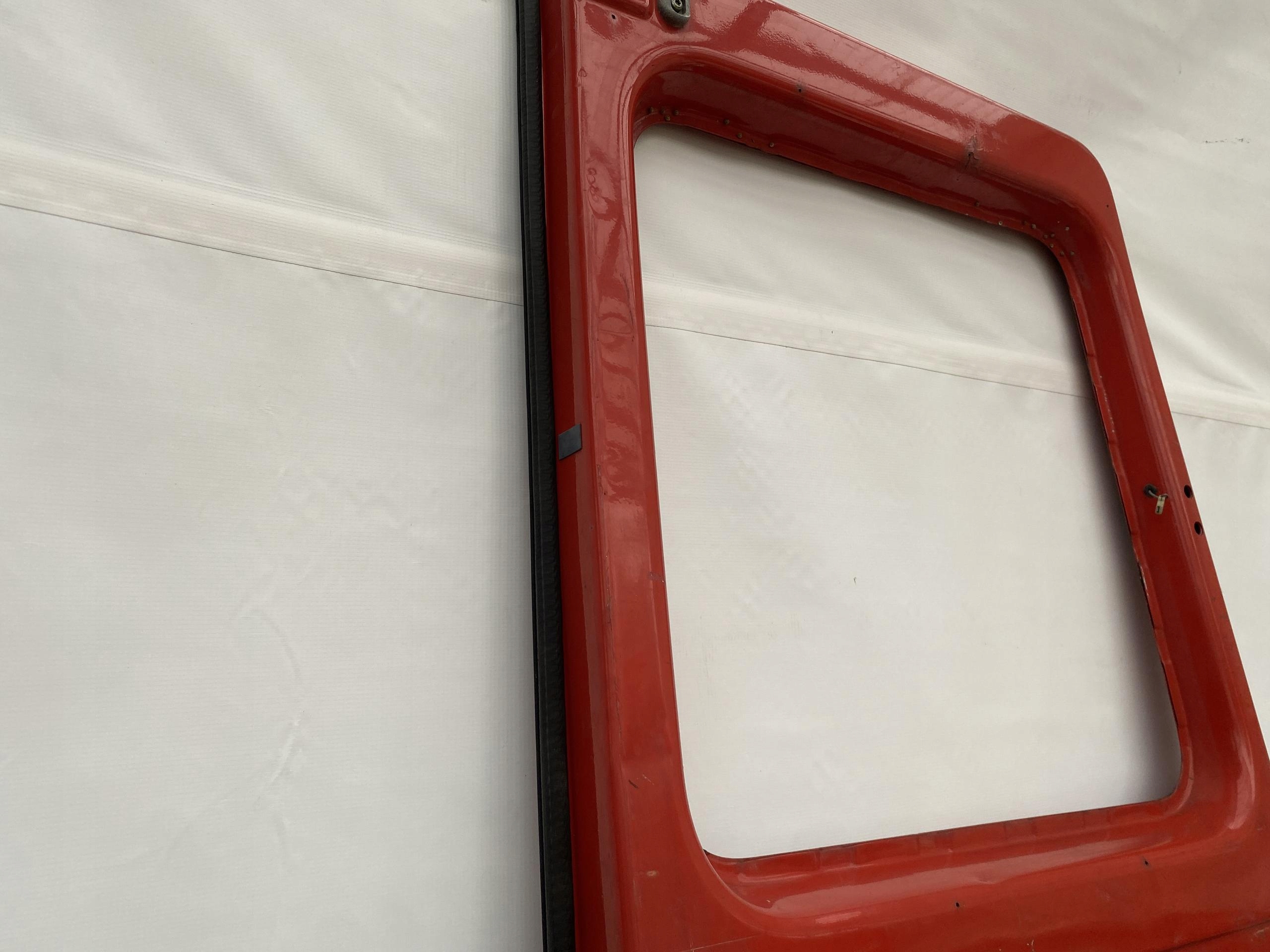 VW LT SPRINTER 901 903 95- door rear part left NISKIE red RANTY without RDZY