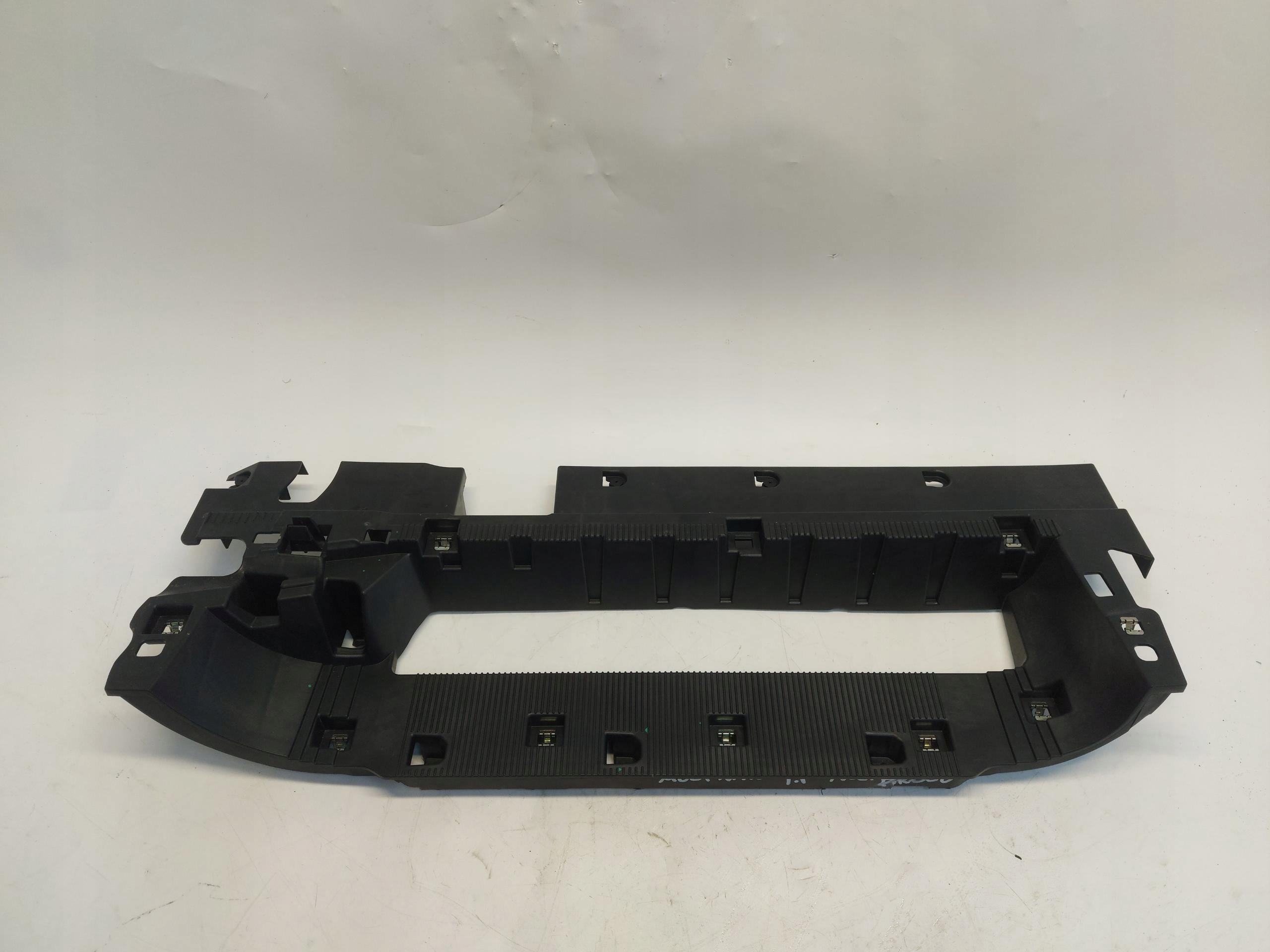VW Multivan 7T0 T7 2023 bracket holder of the threshold right front 7t0864294