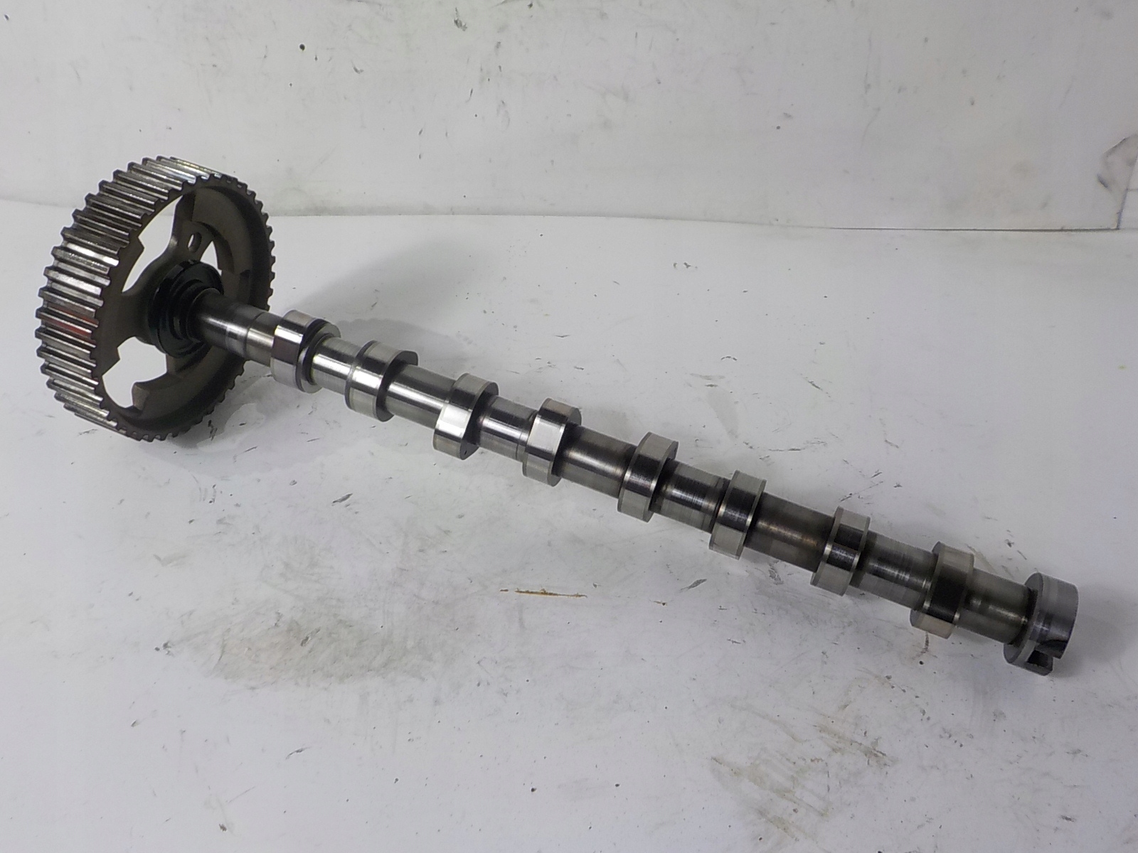 PEUGEOT FORD 1.6 E-HDI Arbre à cames 9684569080