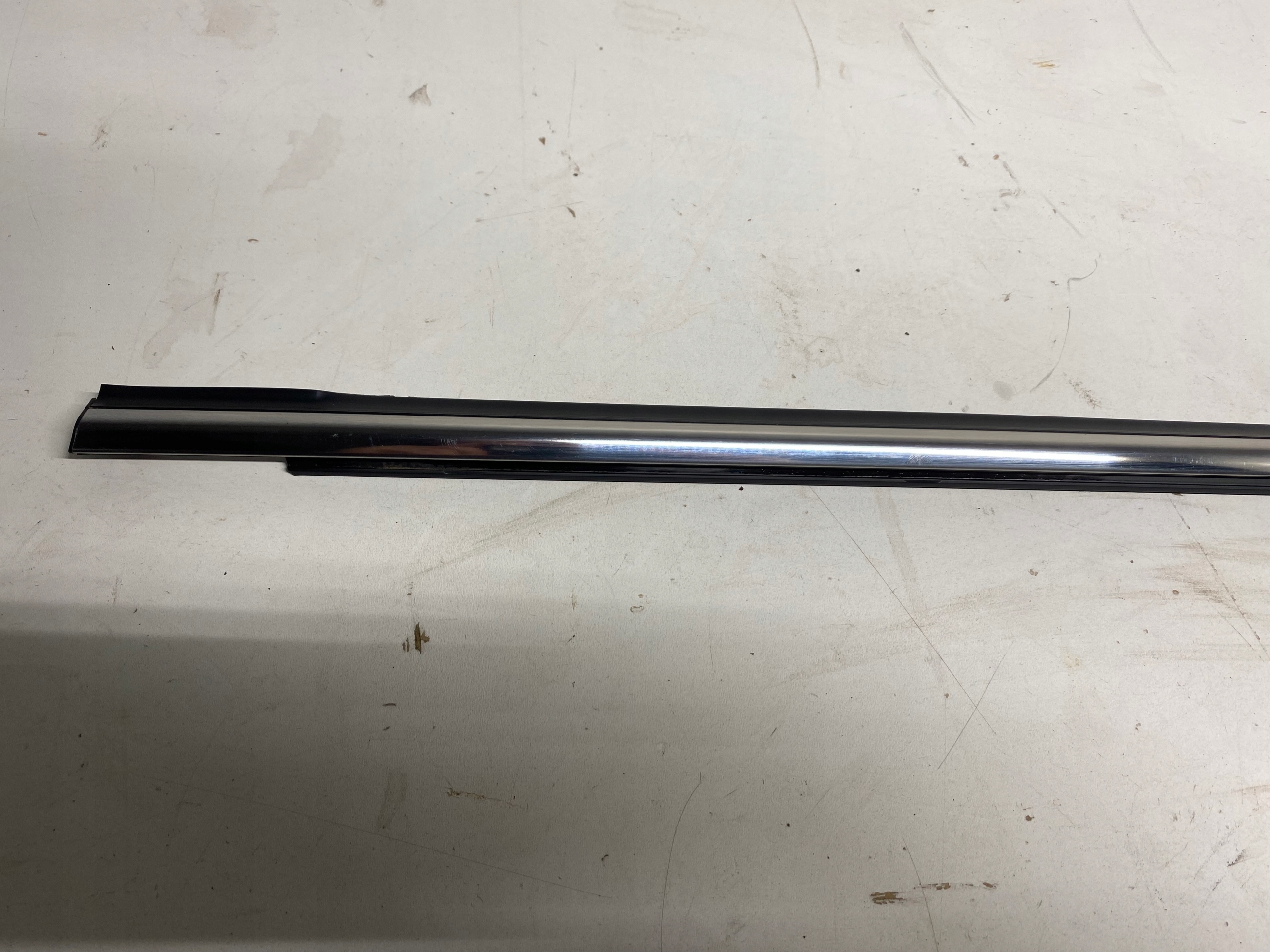 moulding PARAPET door left front SPORTAGE III 10
