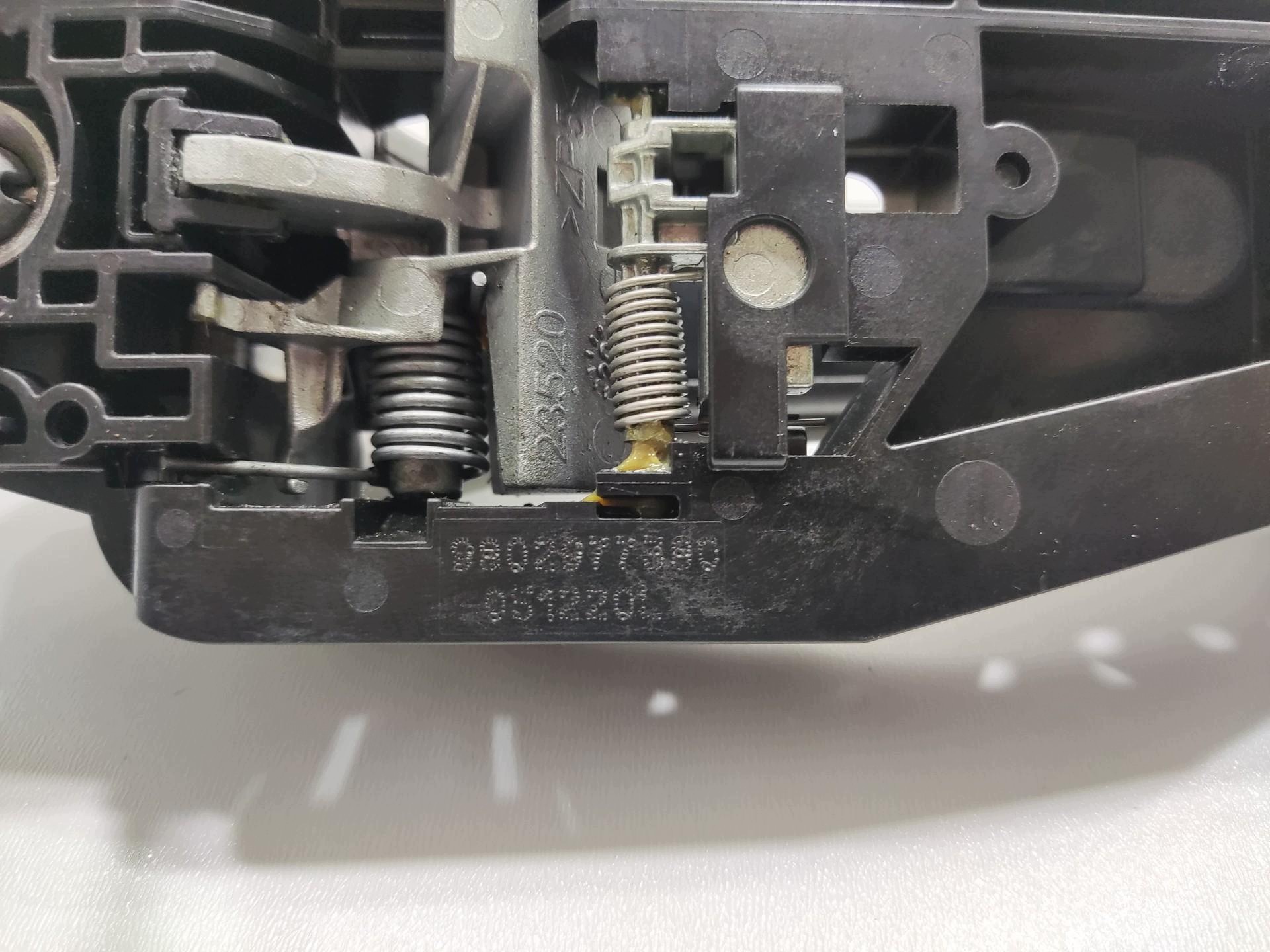 handle door left left front PEUGEOT 2008 II 2019-2023 9802977380