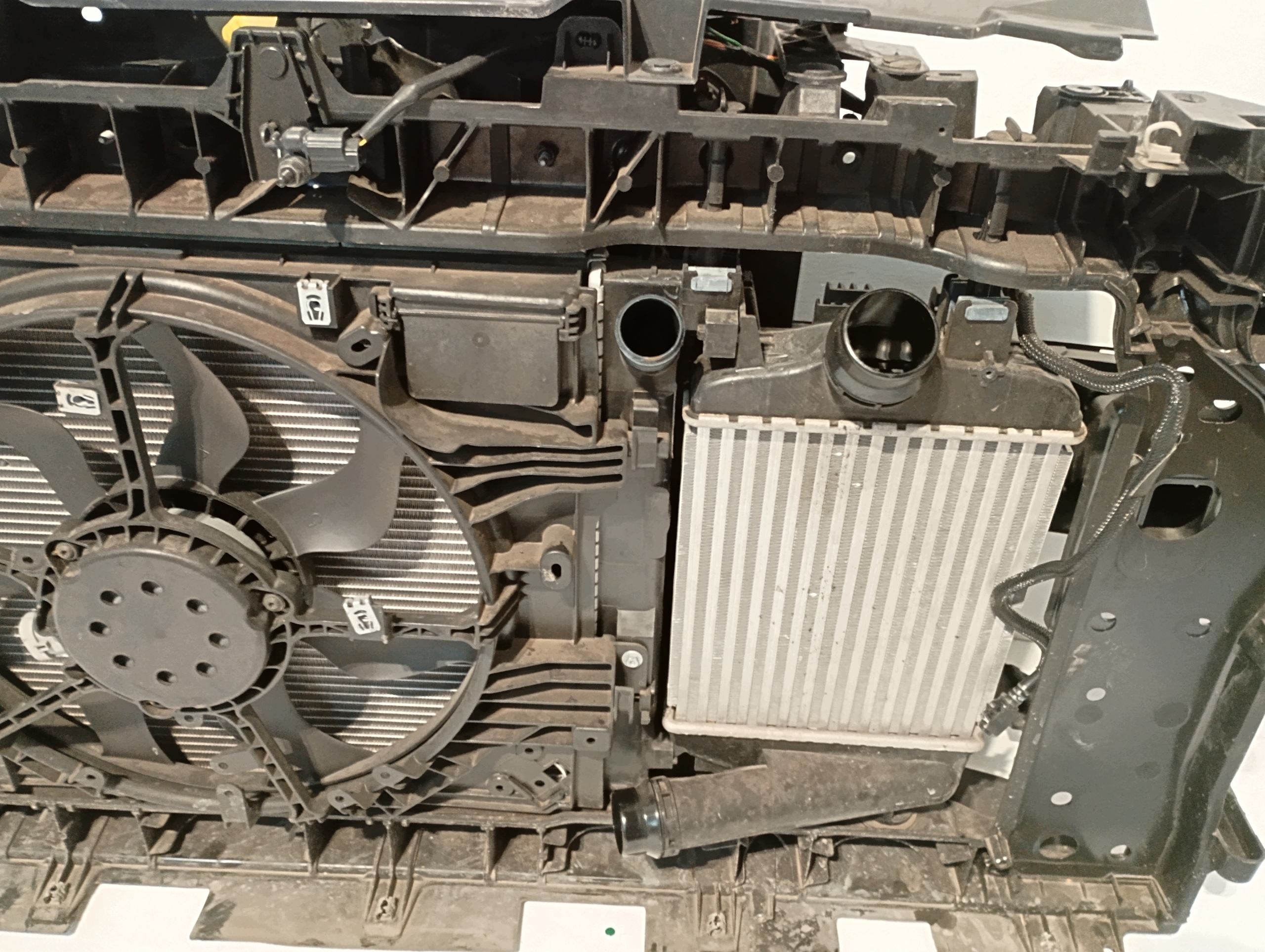 support panel for radiators radiator NISSAN JUKE II F16 1,0i