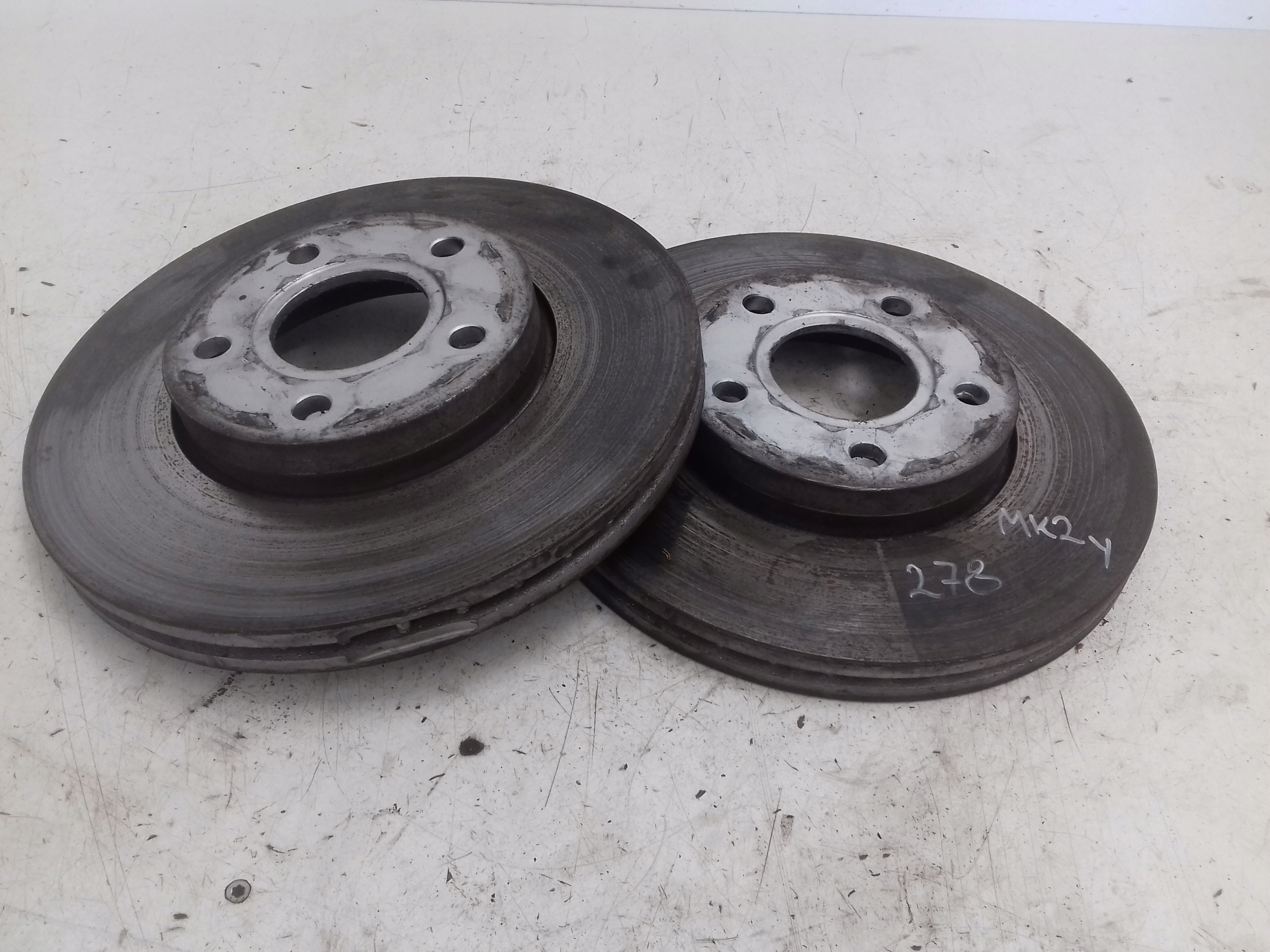 kotuče plotýnky předek kpl Ford Focus MK2