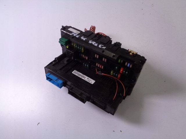 SKRZYNKA BEZPIECZNIKÓW MODUŁ KOMFORTU BMW X3 F25 X4 F26