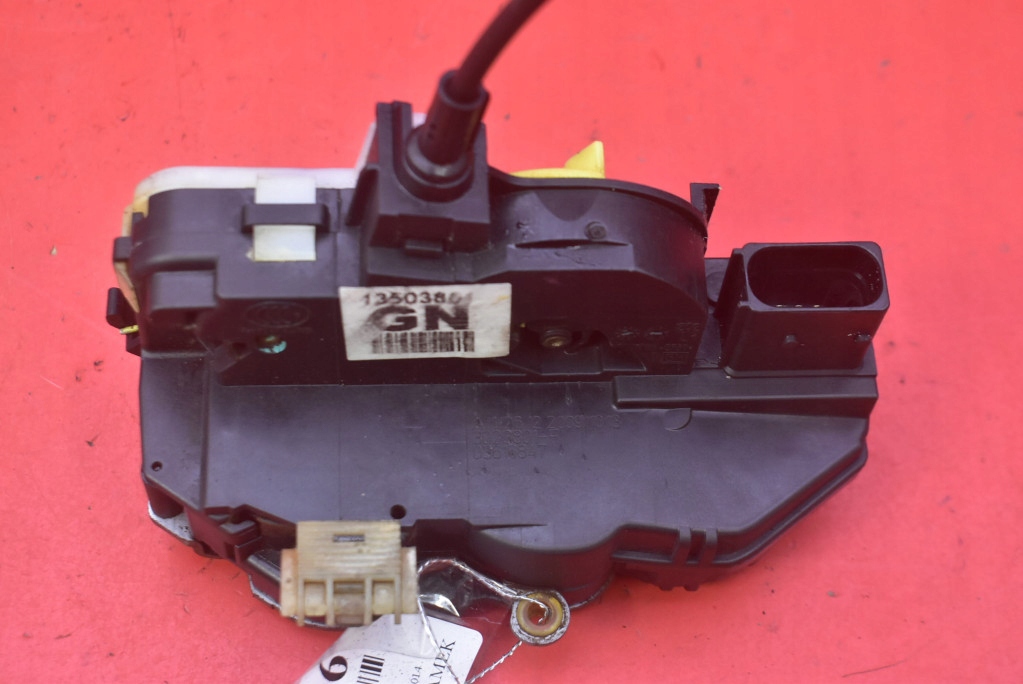 lock door left front front EU 13503801 GN OPEL INSIGNIA A KOMBI 08-14