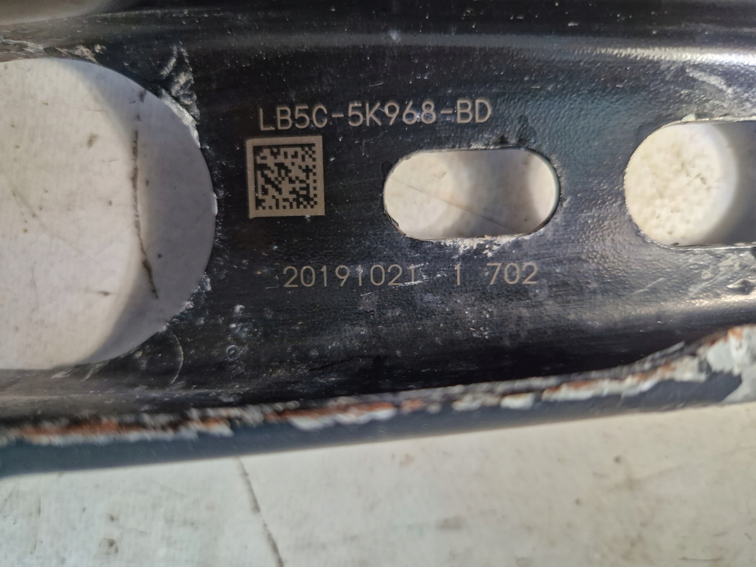 FORD EXPLORER VI MK6 2020- arm rear part rear right = left LB5C-5K968-BD