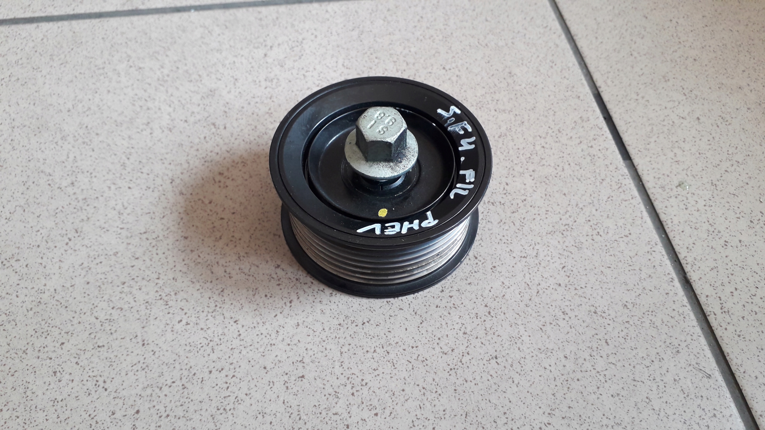 HYUNDAI SANTA FE KIA SORENTO IV НАПРАВЛЯЮЧИЙ РОЛИК