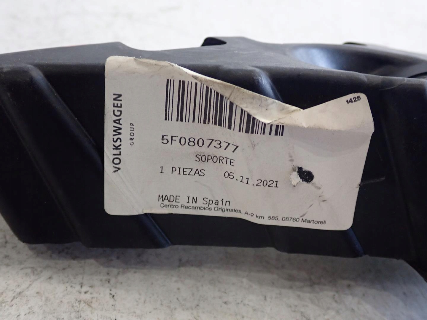 bumper bracket left rear part SEAT LEON III 2012- 5F0807377