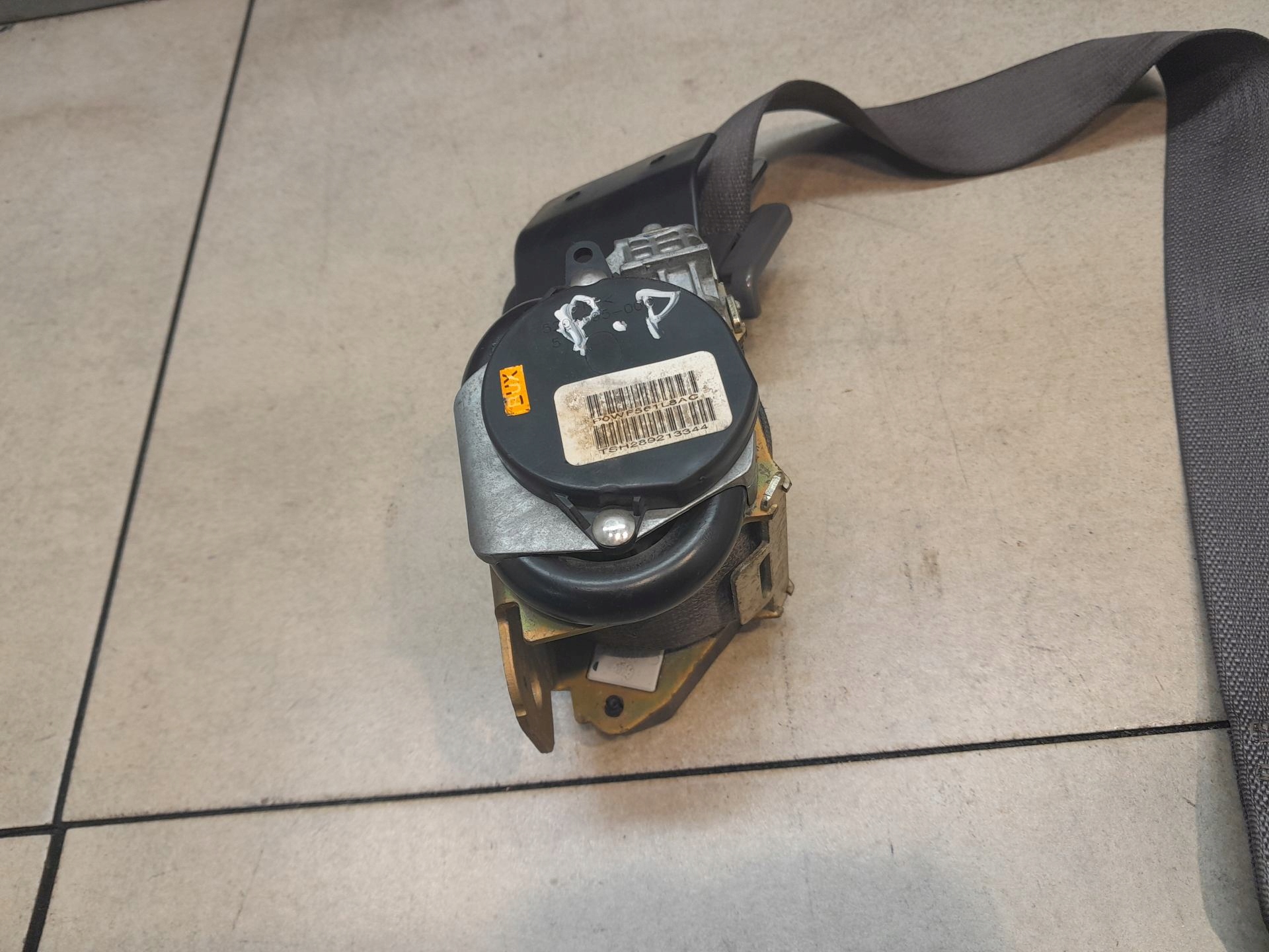 tension belt safety right front CHRYSLER PT CRUISER