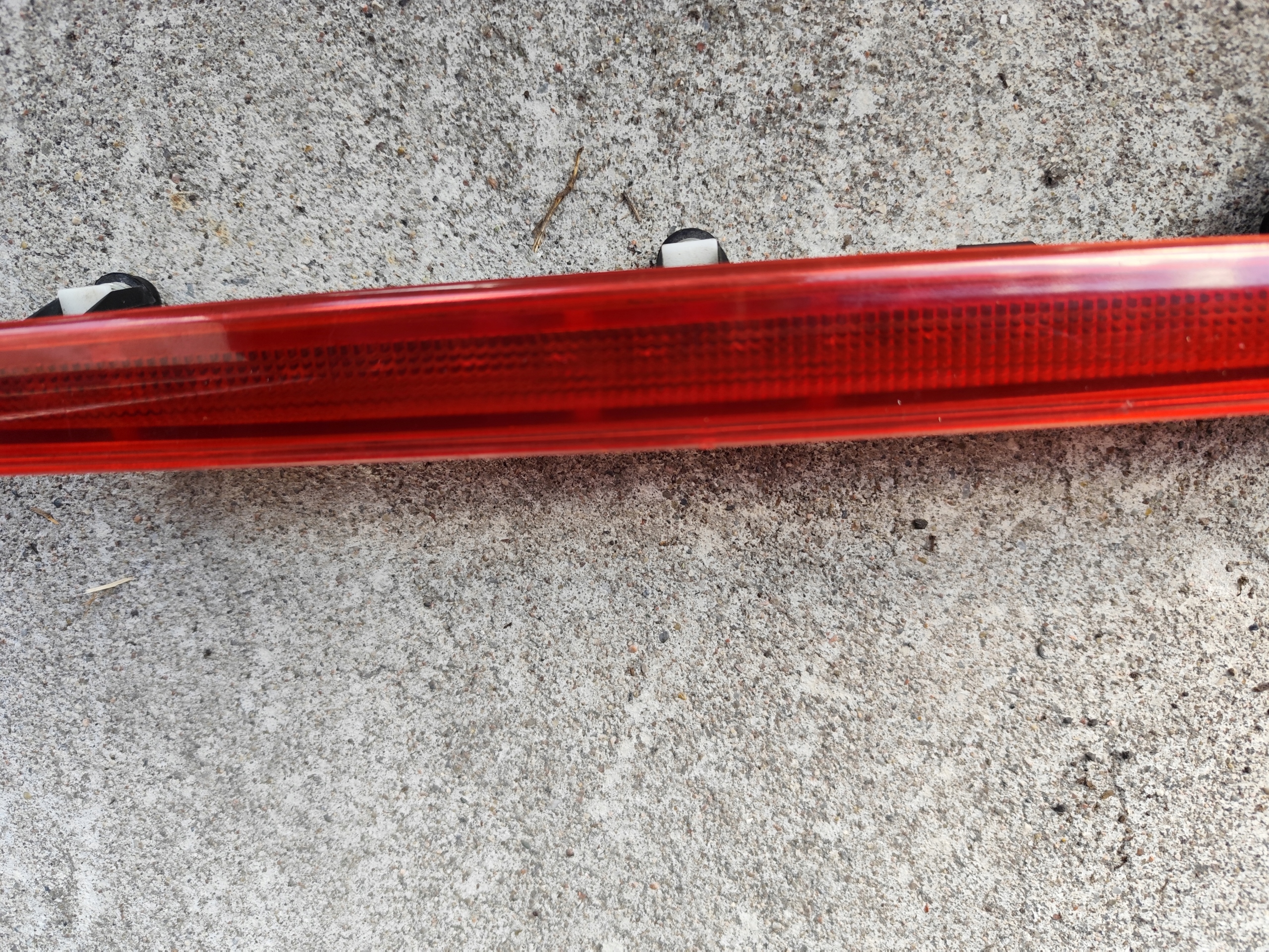 VW T5 LIFT Trzecie light STOP do bonnet 7E0945097