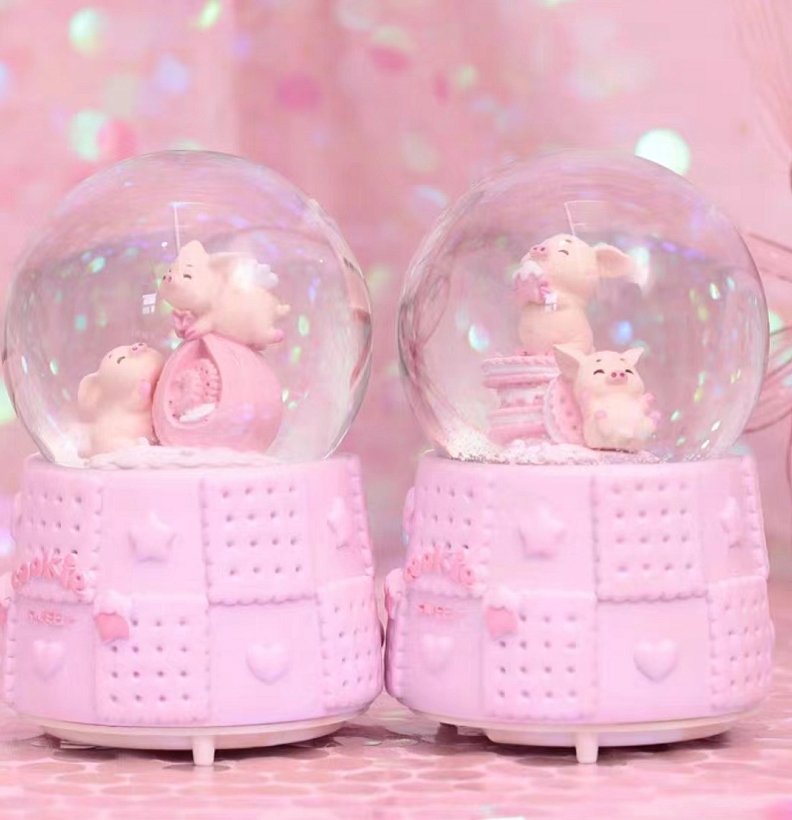Kryształowa Kula Śnieżna Z Pozytywką Różowa świnia