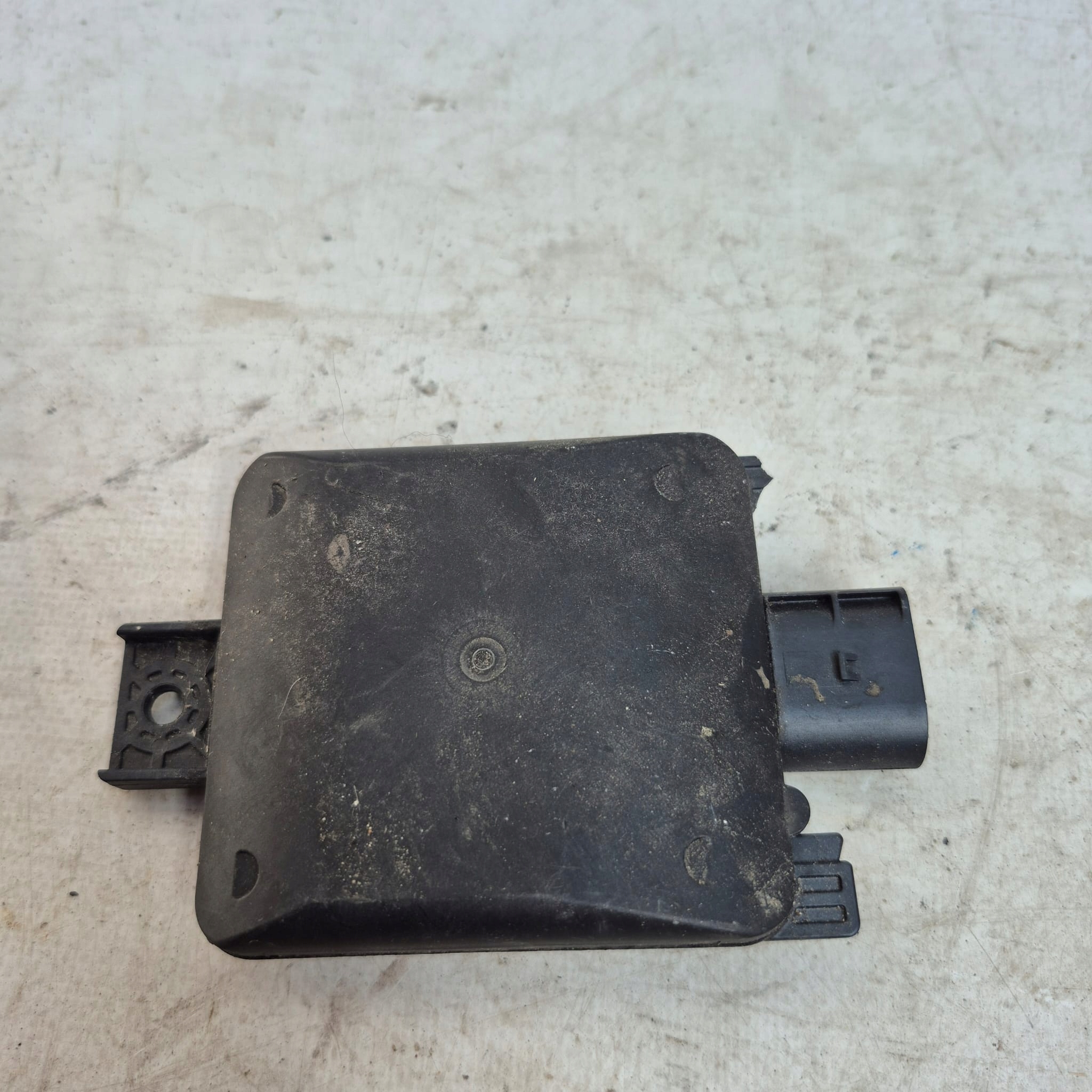 VW AUDI SEAT SKODA 2Q0 RADAR SENSOR DISTRONIC 2Q0907685A