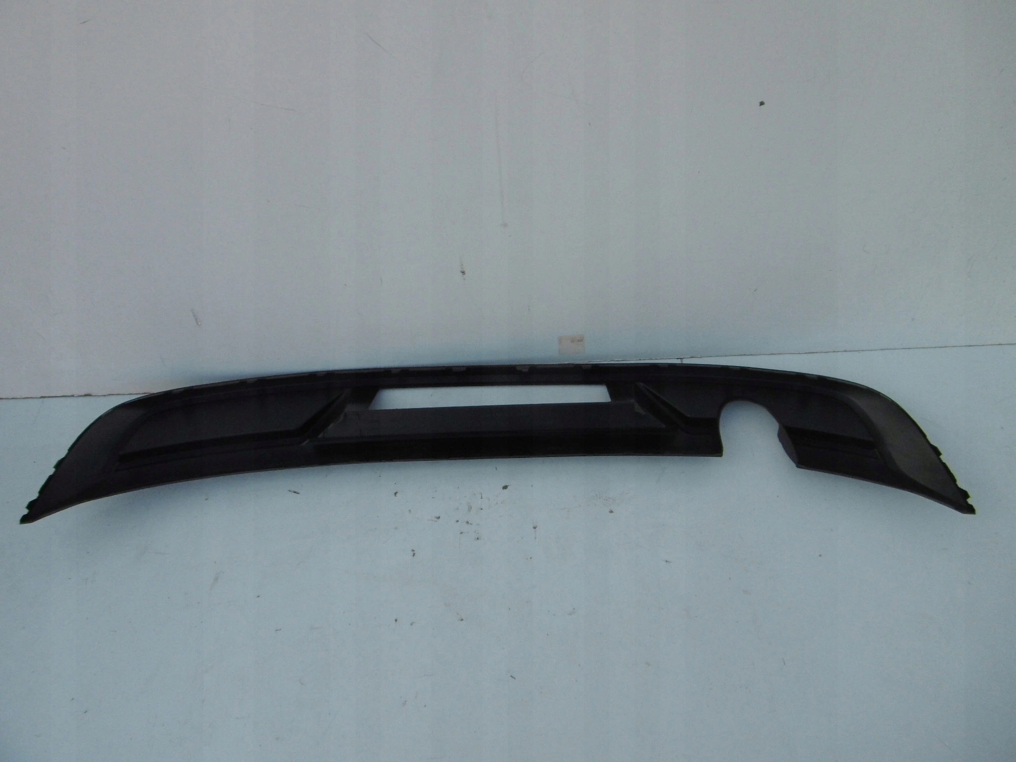 AUDI A3 8V3 SPOJLER DYFUZOR ZDERZAKA HAK TYŁ NOWY Strona zabudowy tył