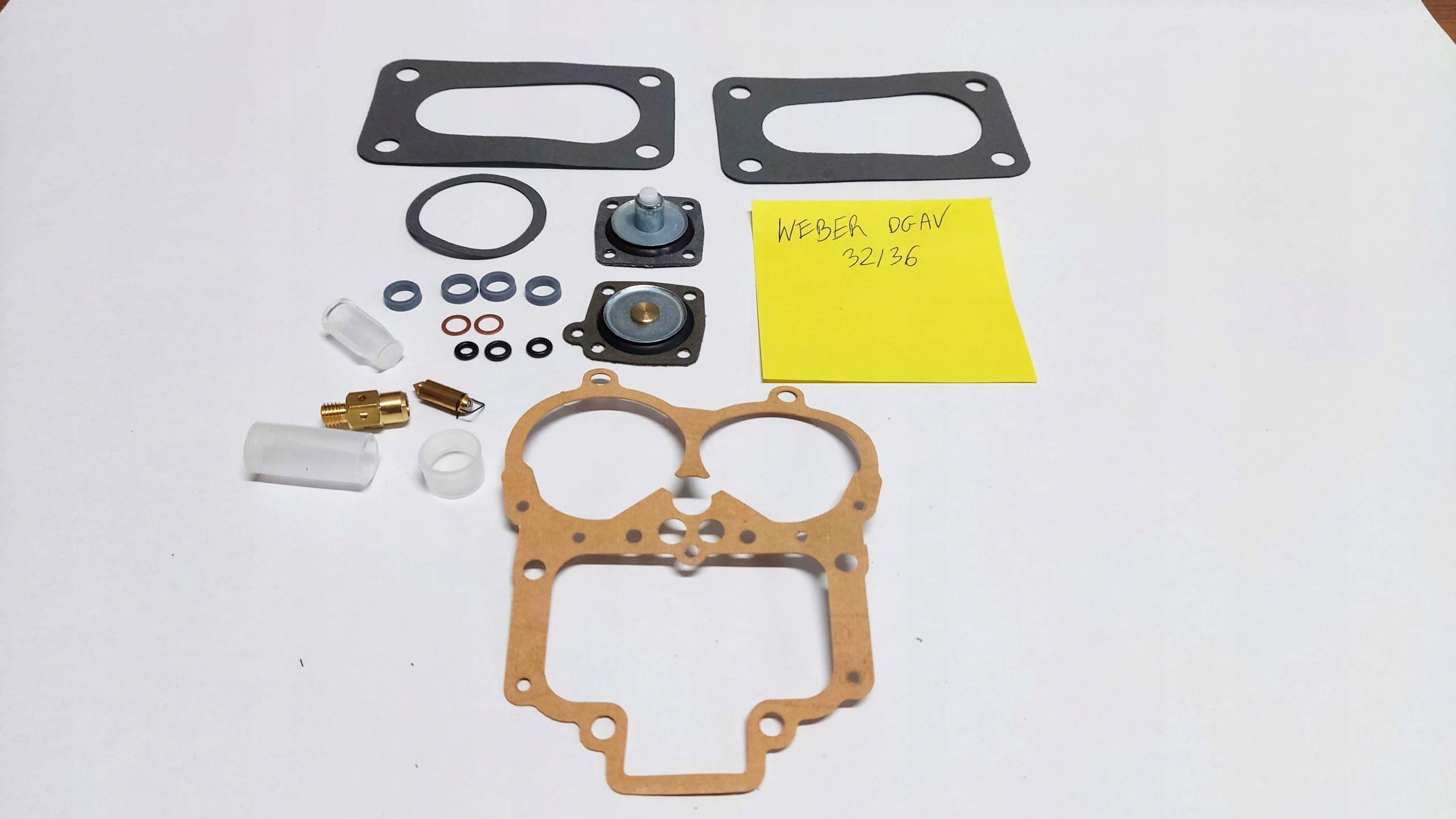 32/36 - Комплект для ремонту карбюратора FORD ESCORT MK II 1.6 RS