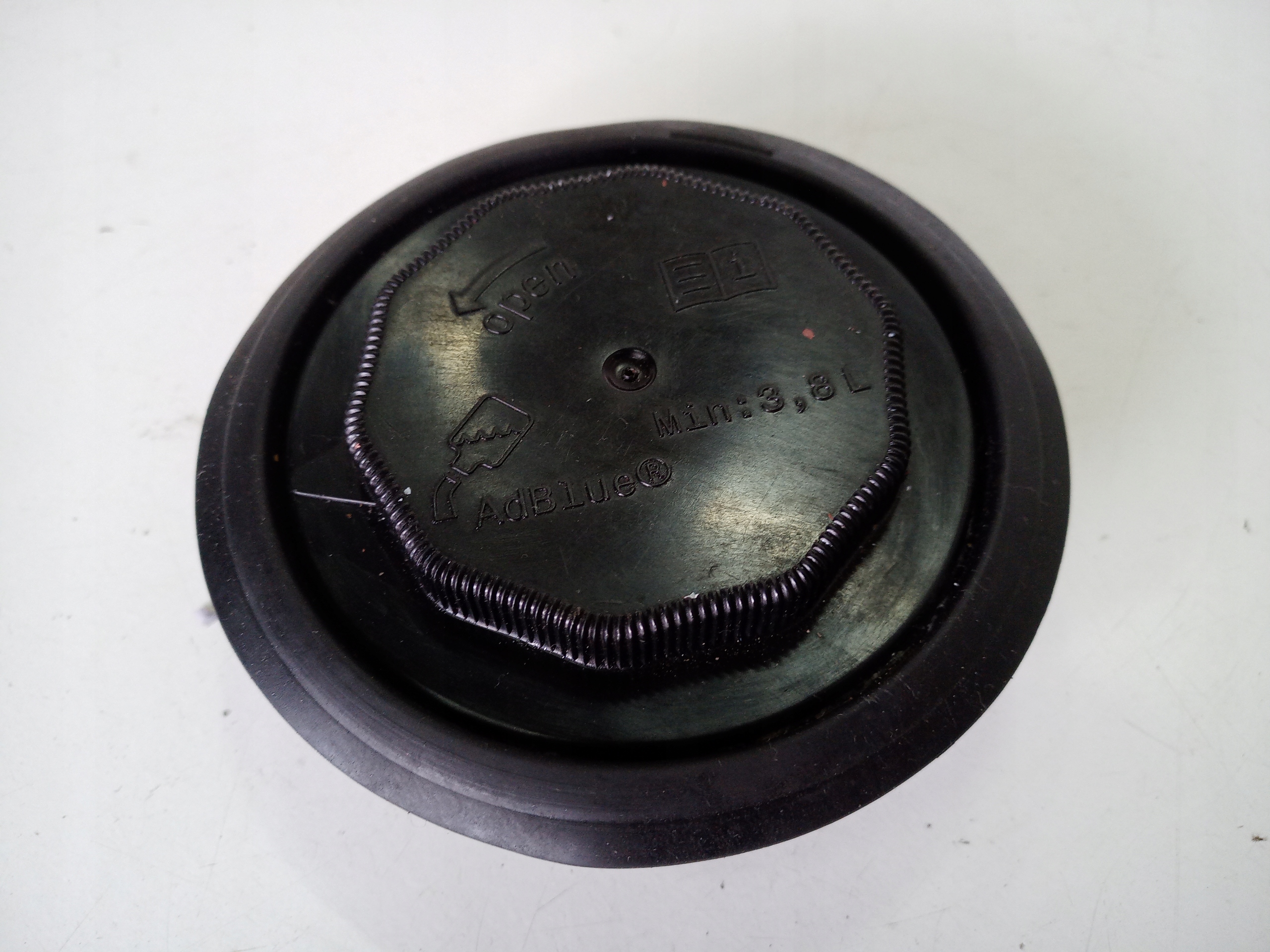 KOREK WLEW ADBLUE CITROEN C4 PICASSO II